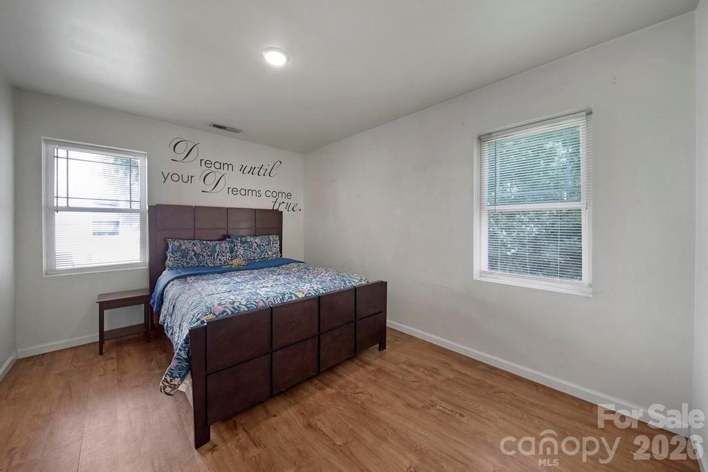362 Sharpe Street Property Photo 11