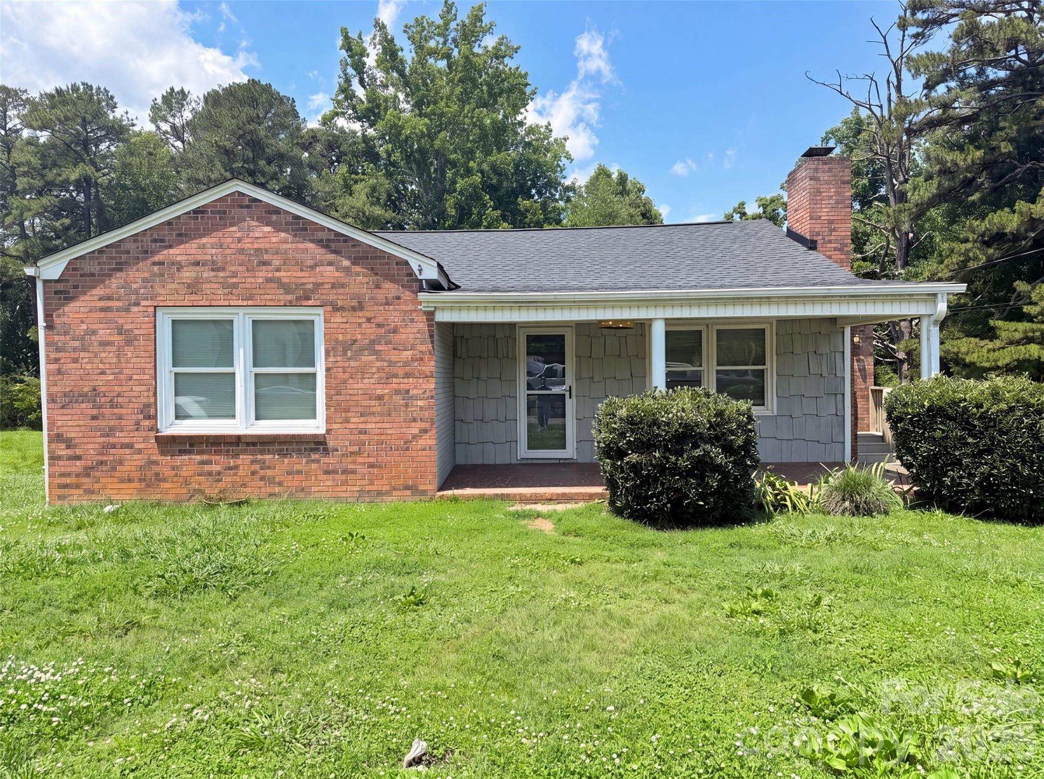 206 Lilly Street Property Photo 1