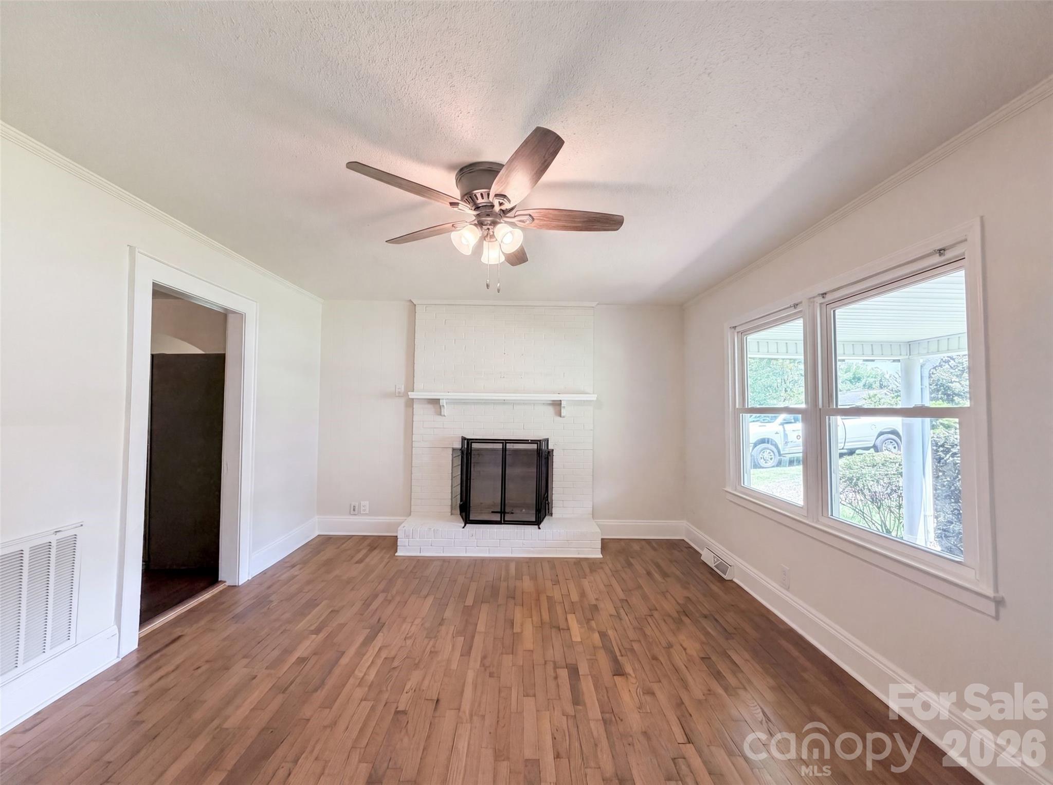 206 Lilly Street Property Photo 3