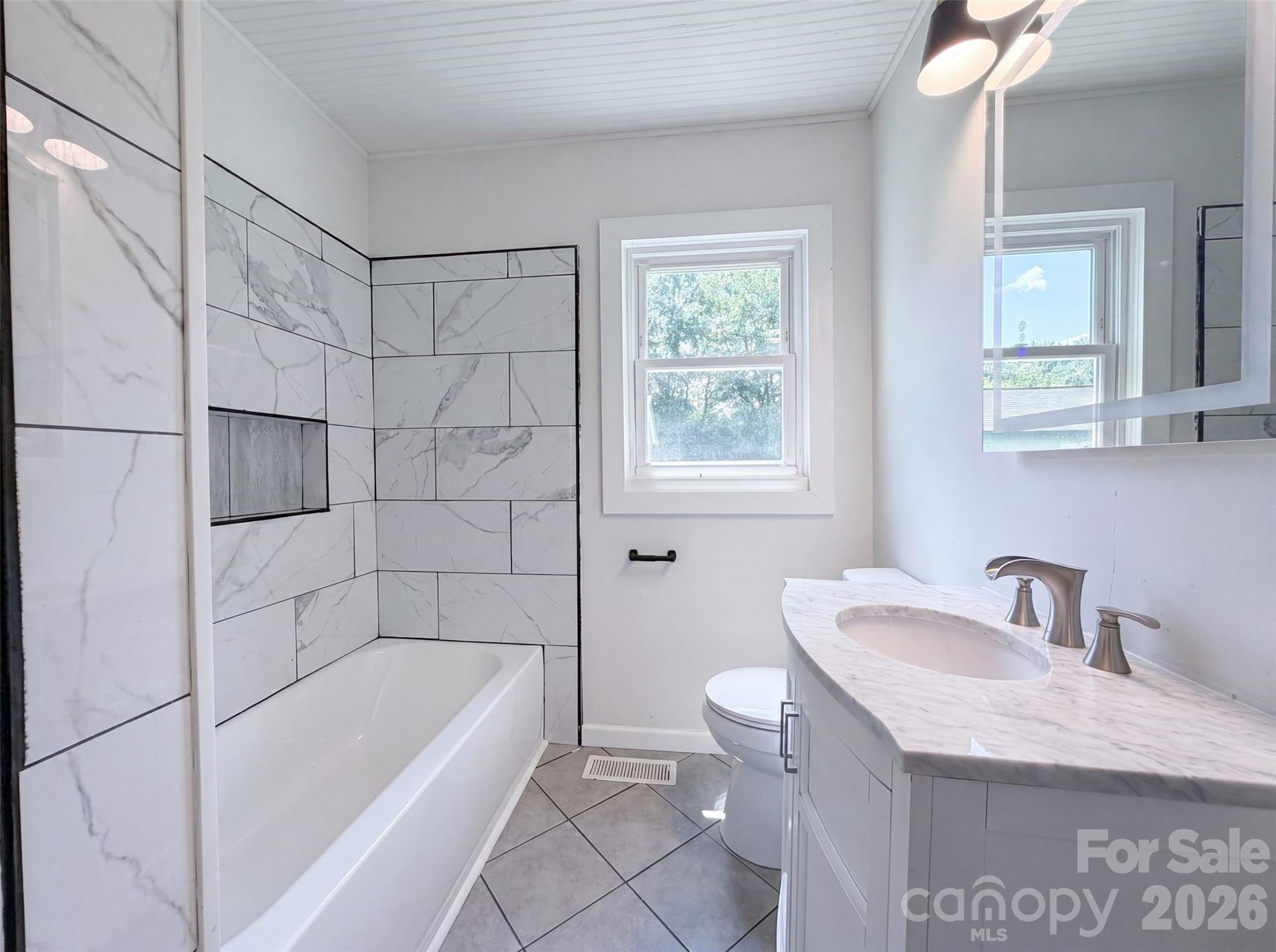 206 Lilly Street Property Photo 11