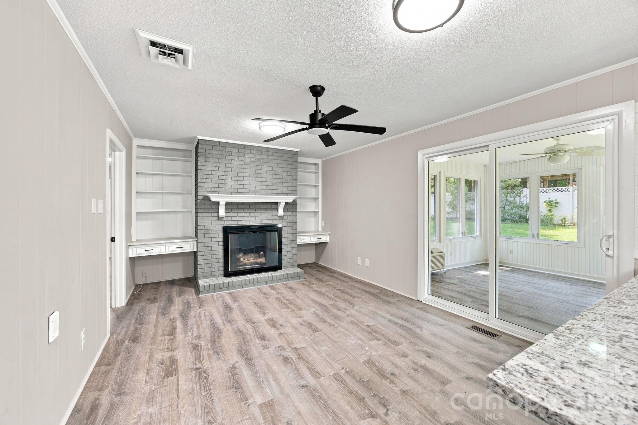 803 E 24th Street Property Photo 18