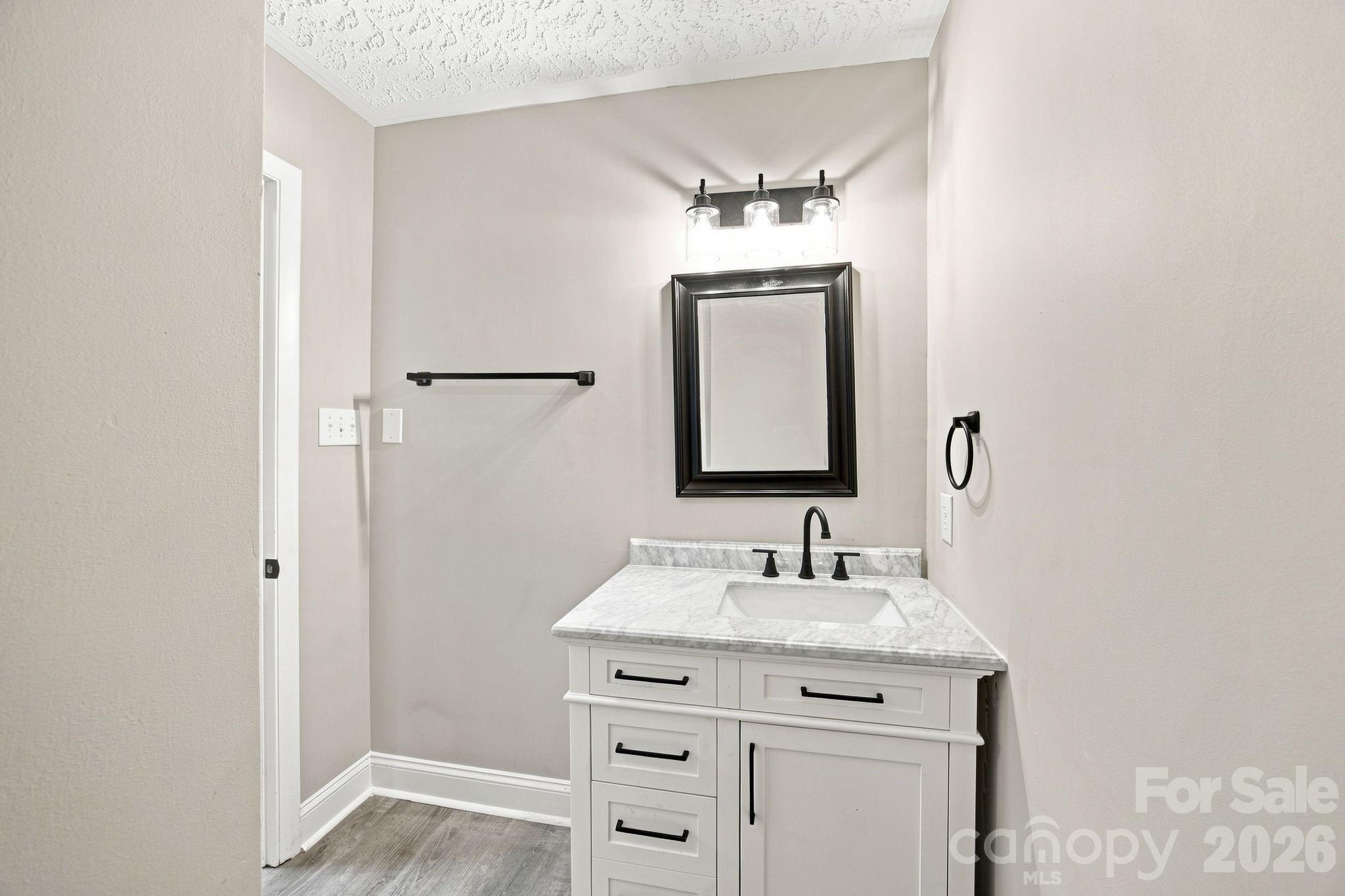 803 E 24th Street Property Photo 26