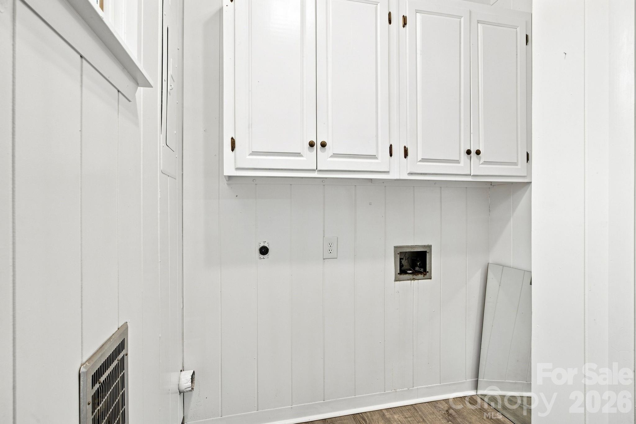 803 E 24th Street Property Photo 32