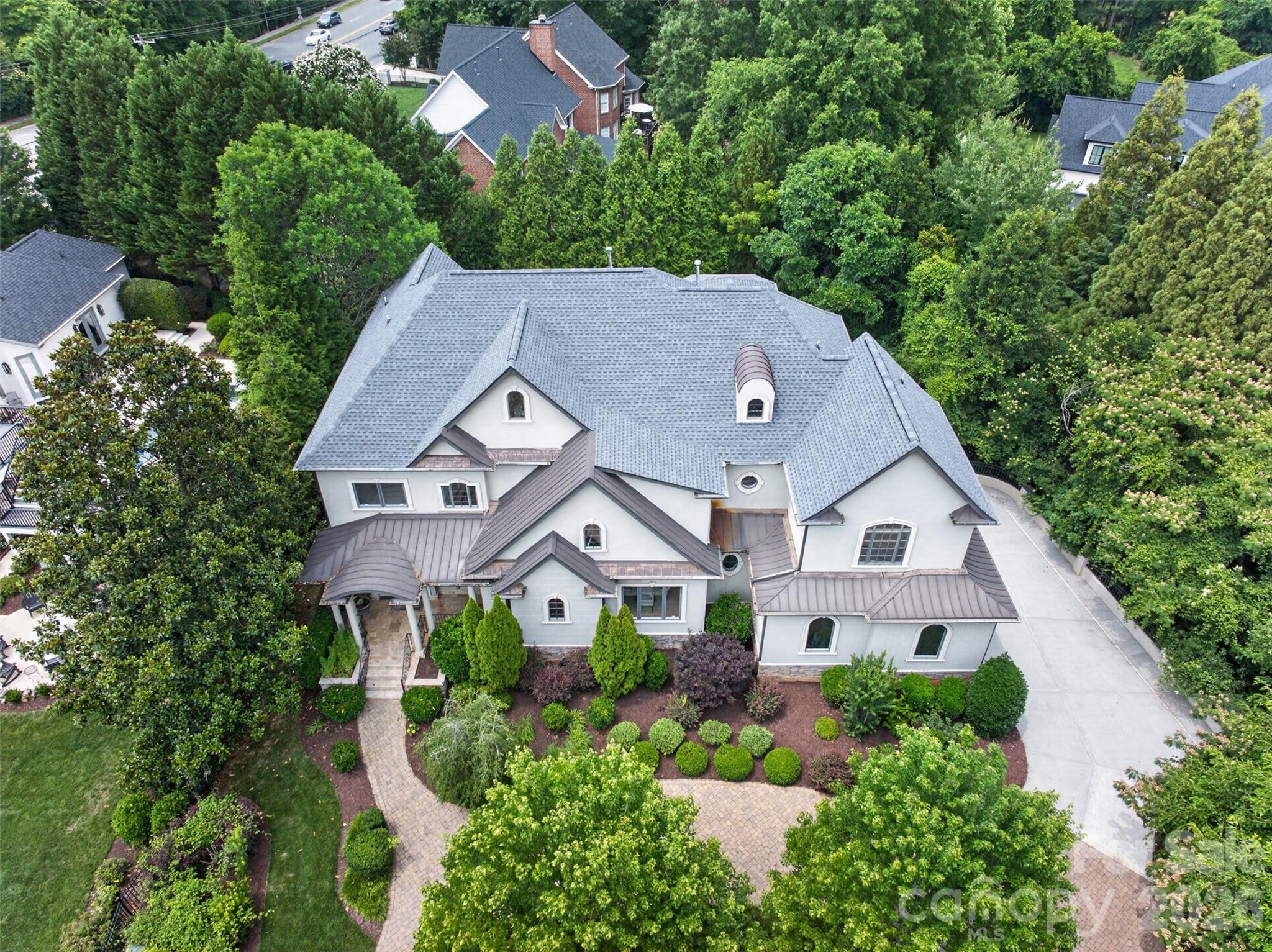 2132 Foxcroft Woods Lane