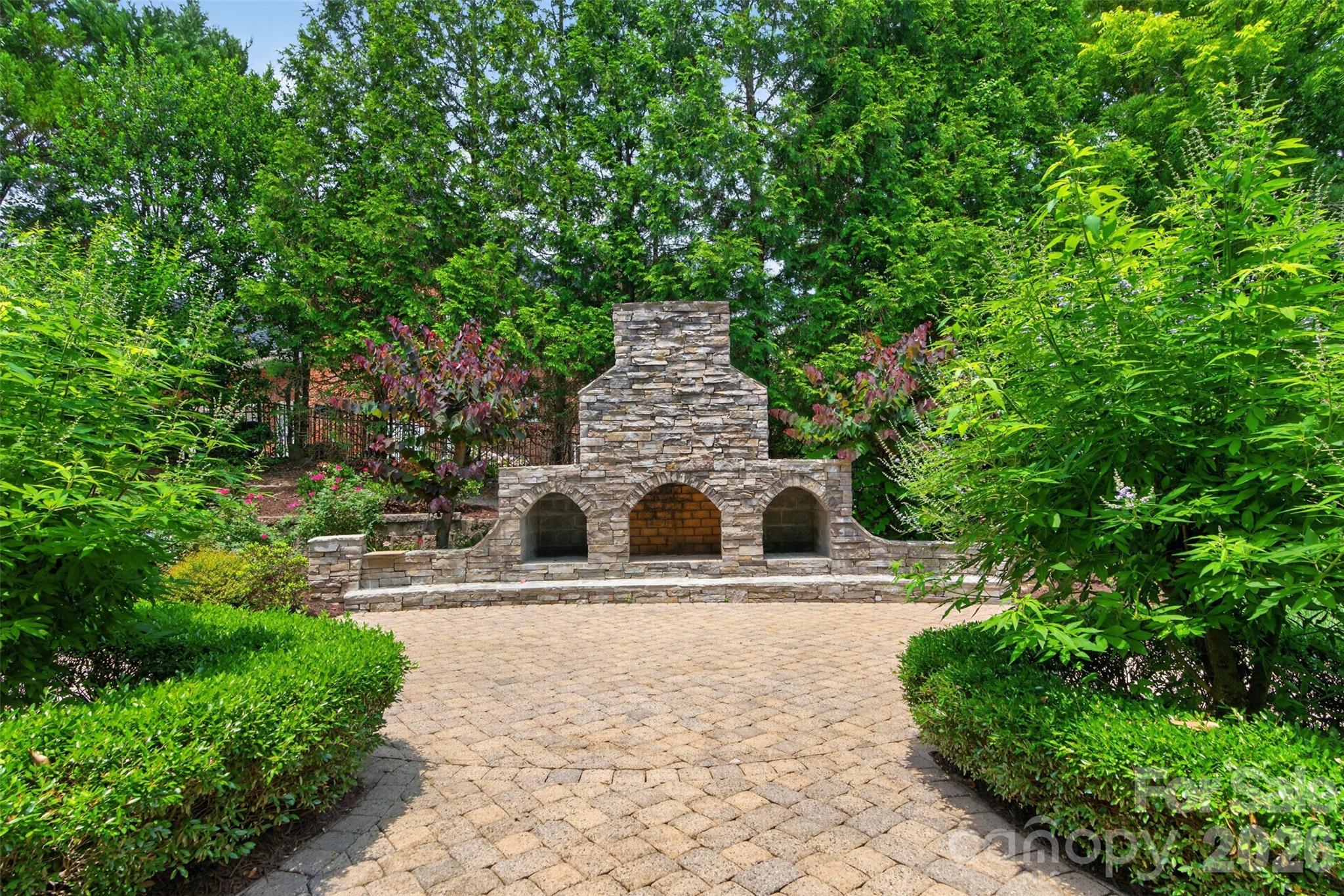 2132 Foxcroft Woods Lane Property Photo 45