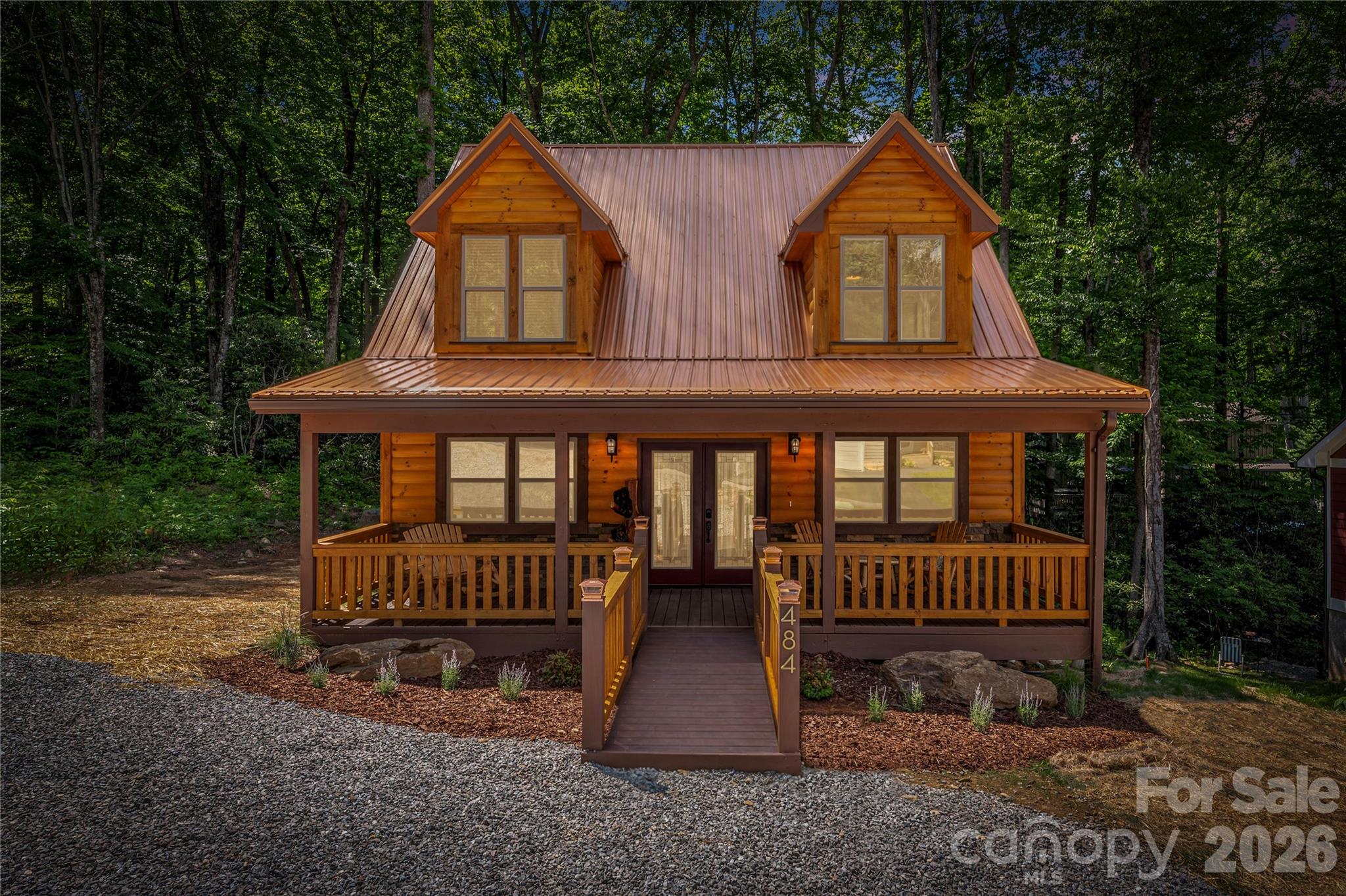 484 Twinbrook Lane Property Photo 1