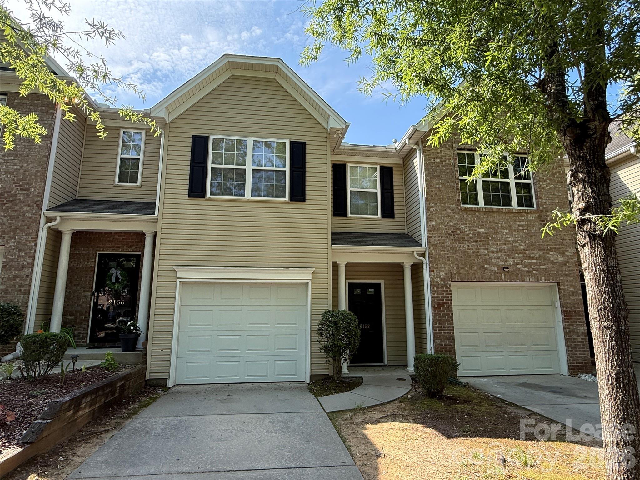 2152 Whispering Way Property Photo 1