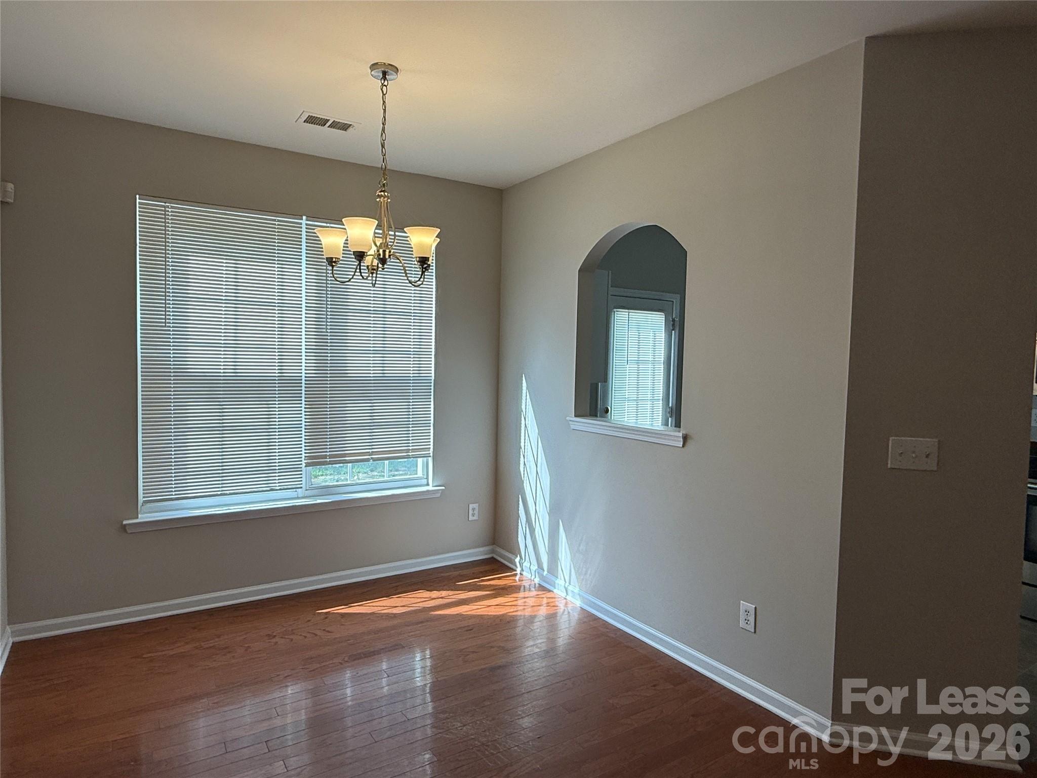 2152 Whispering Way Property Photo 3