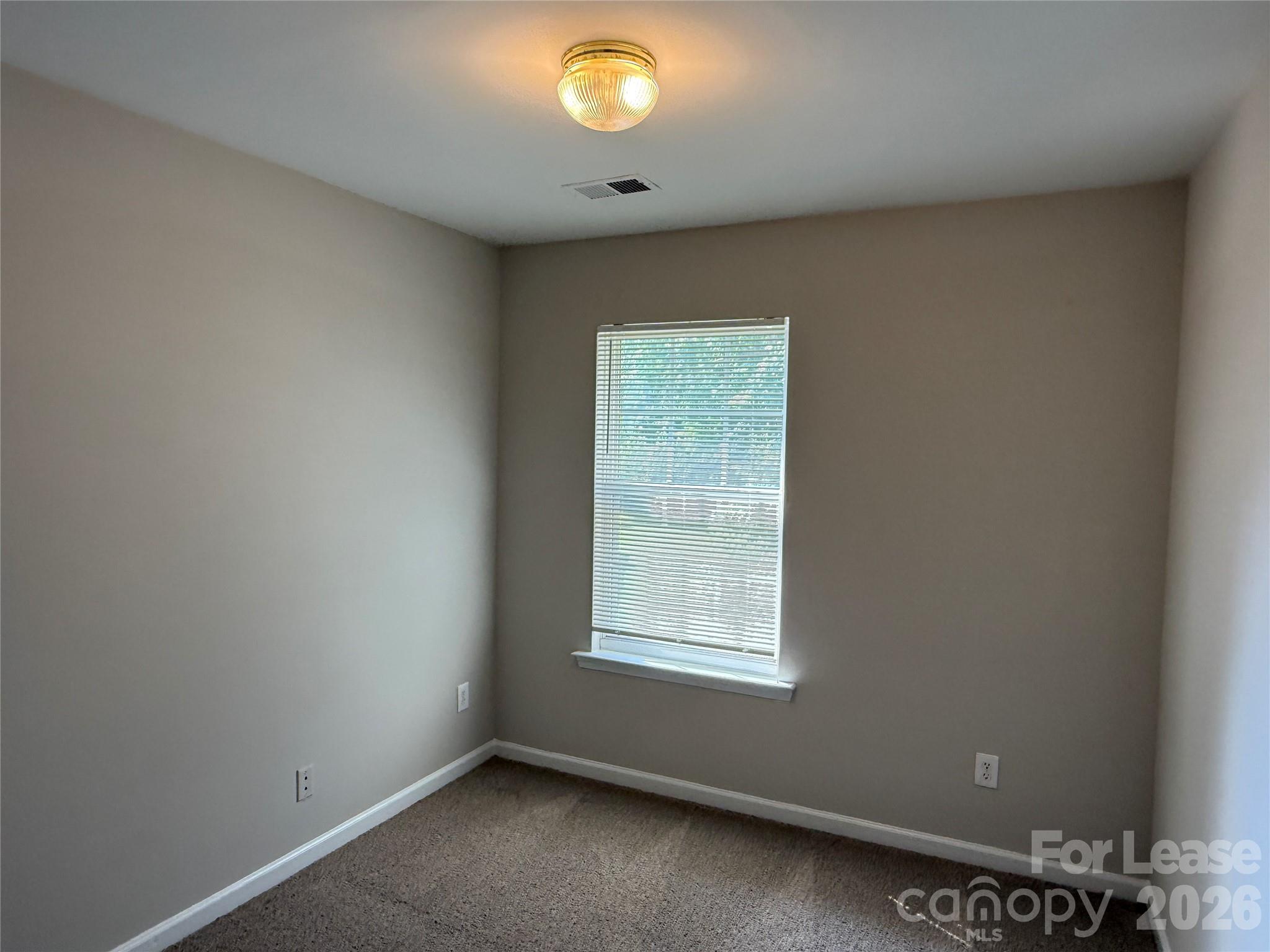 2152 Whispering Way Property Photo 10