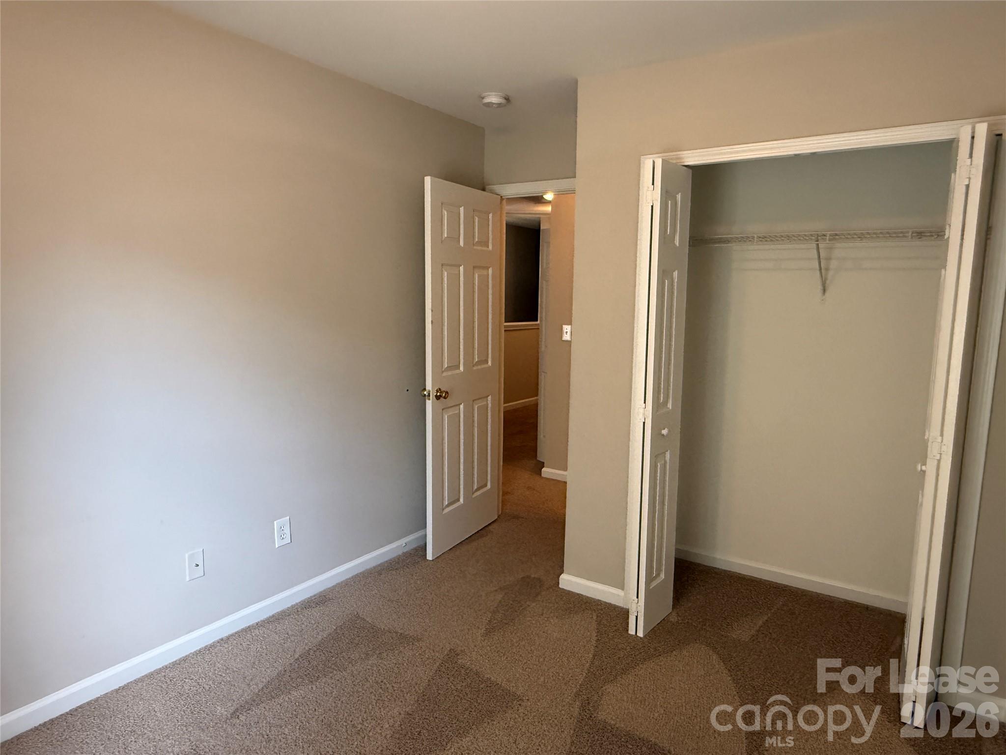 2152 Whispering Way Property Photo 11