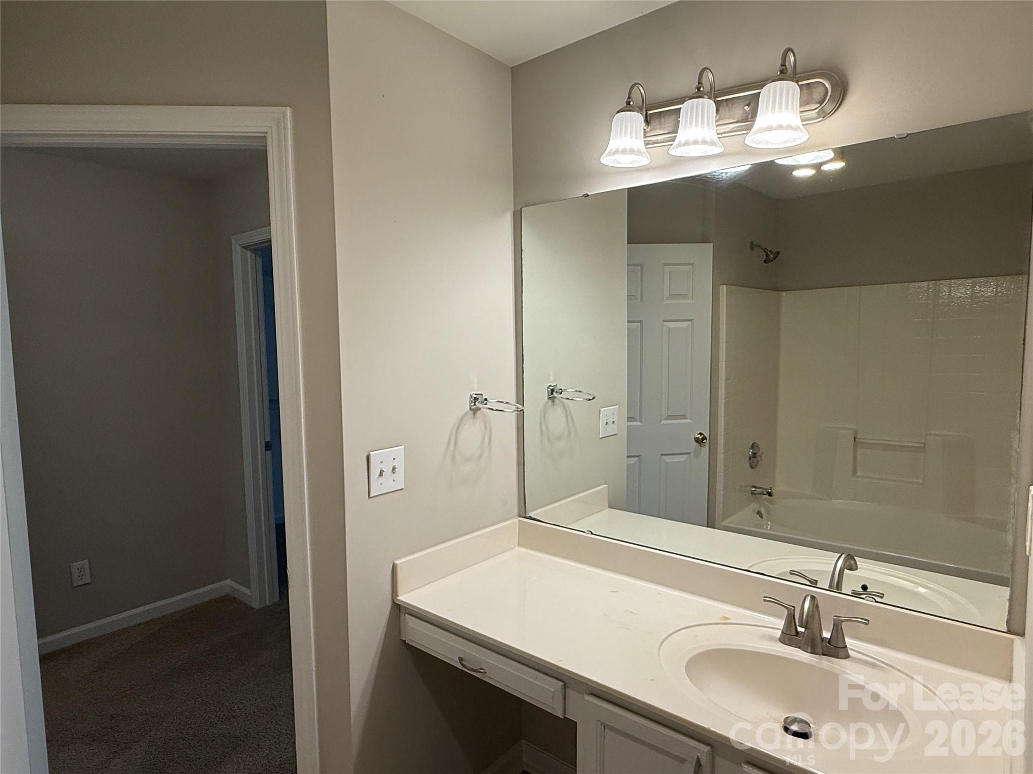 2152 Whispering Way Property Photo 14