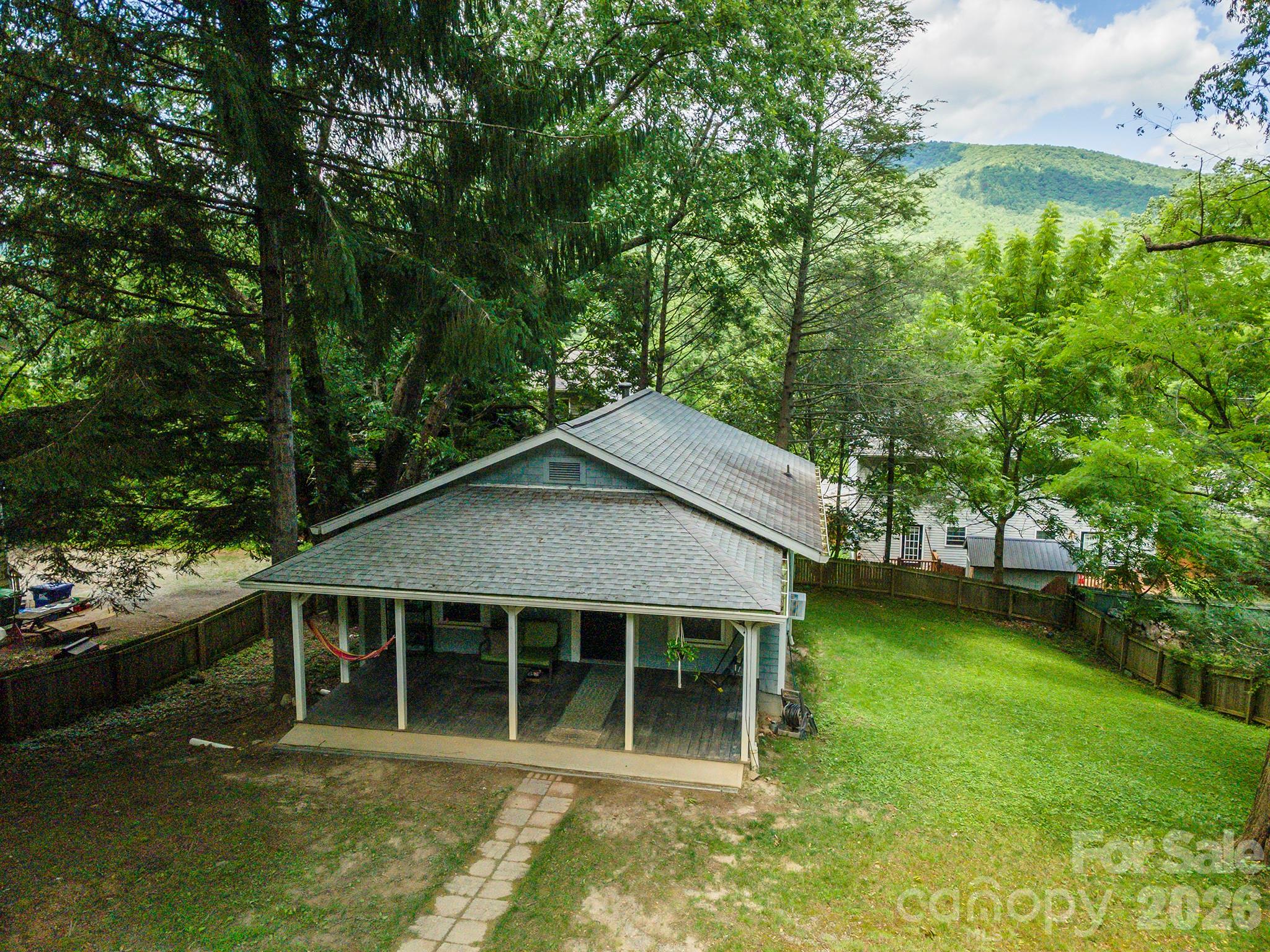 14 Border Street Property Photo 7