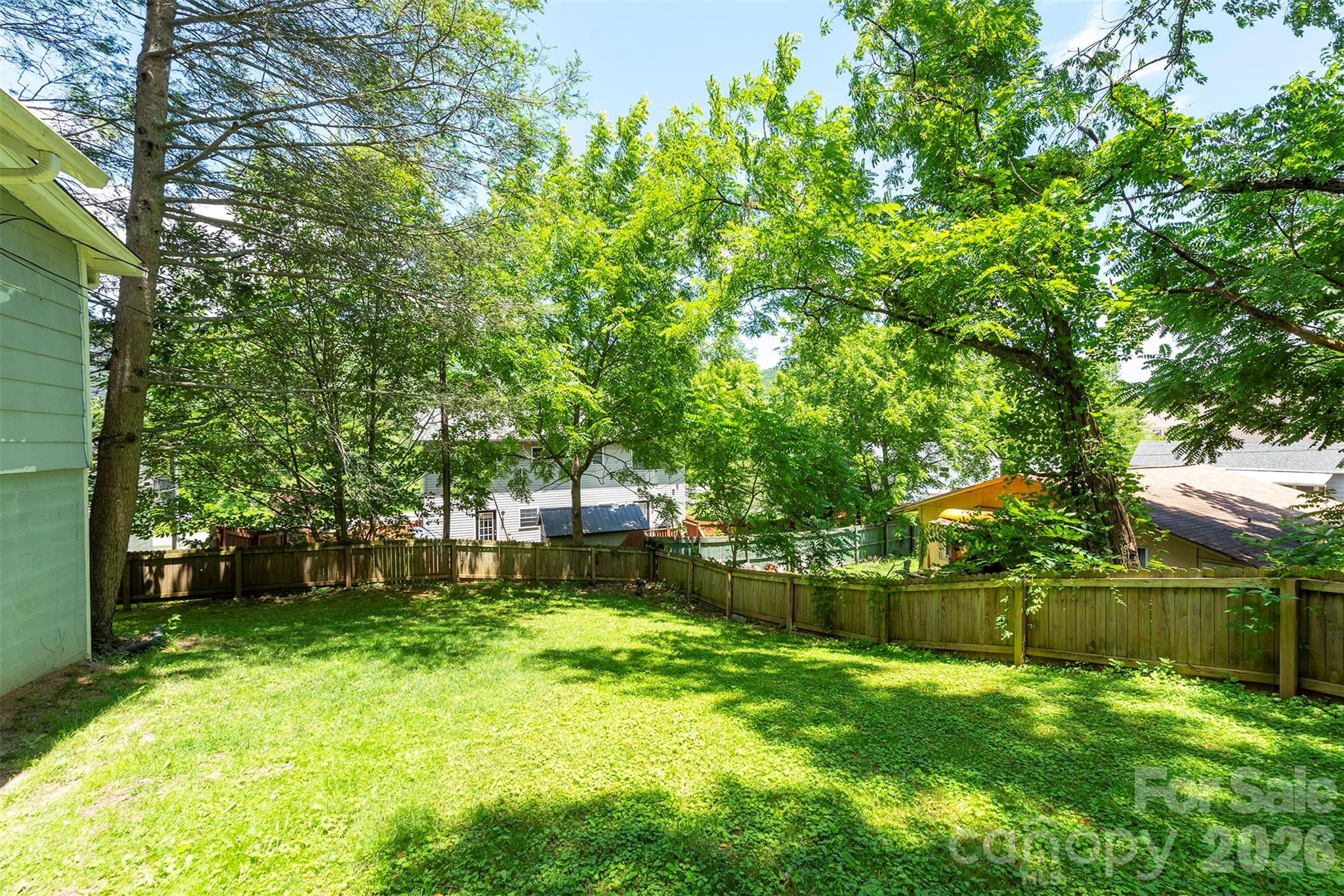 14 Border Street Property Photo 9