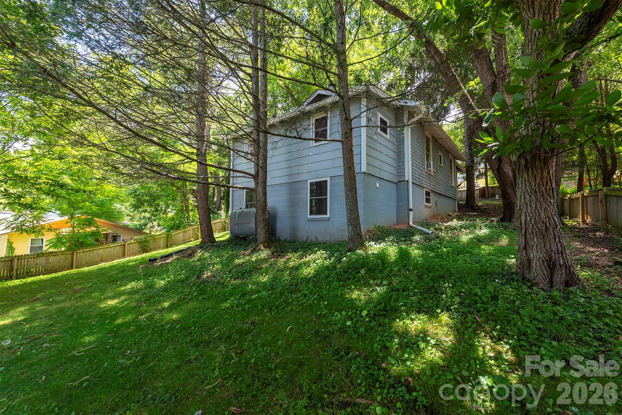 14 Border Street Property Photo 33