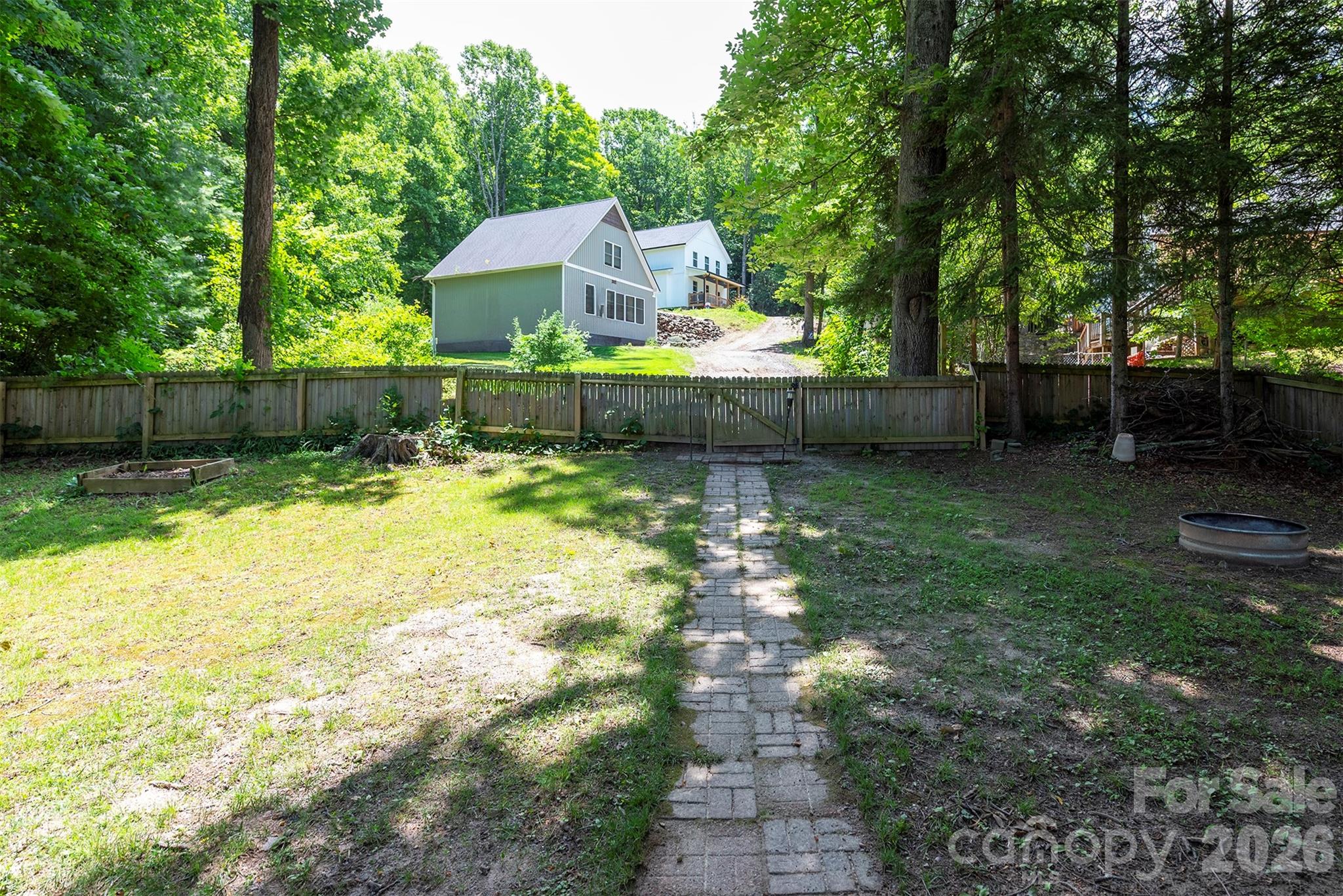 14 Border Street Property Photo 34