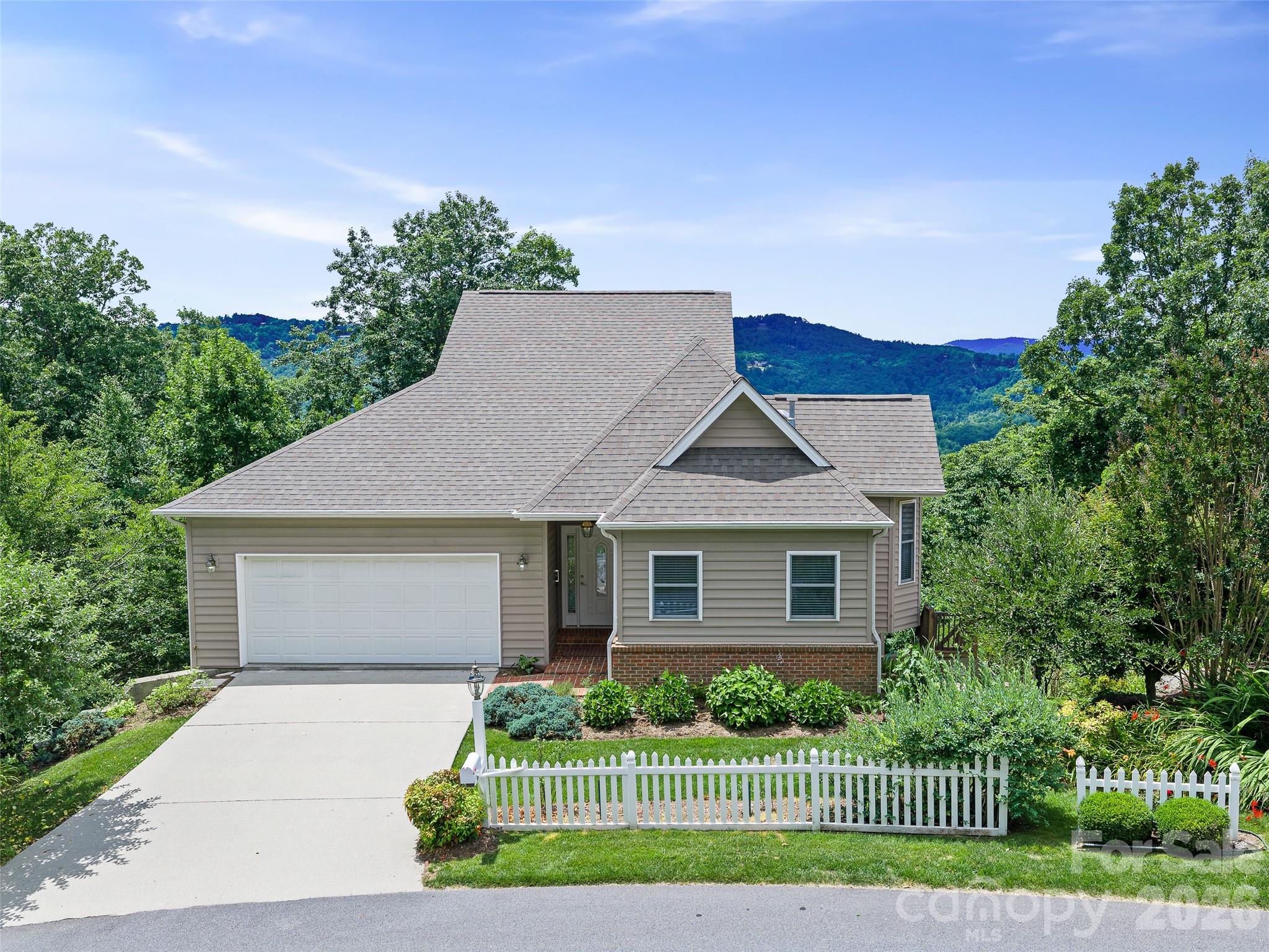 67 Ashefield Court Property Photo 1