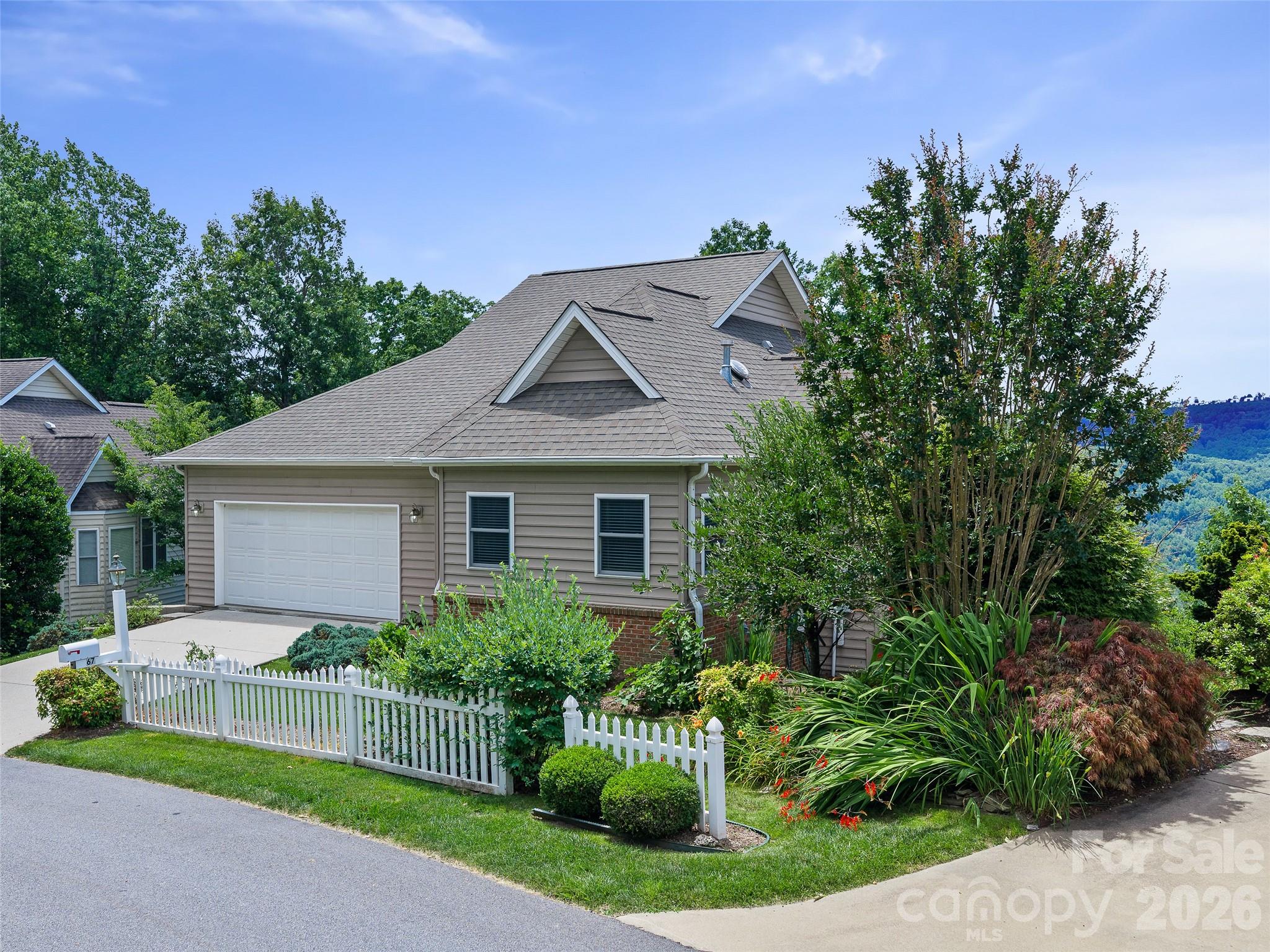 67 Ashefield Court Property Photo 32