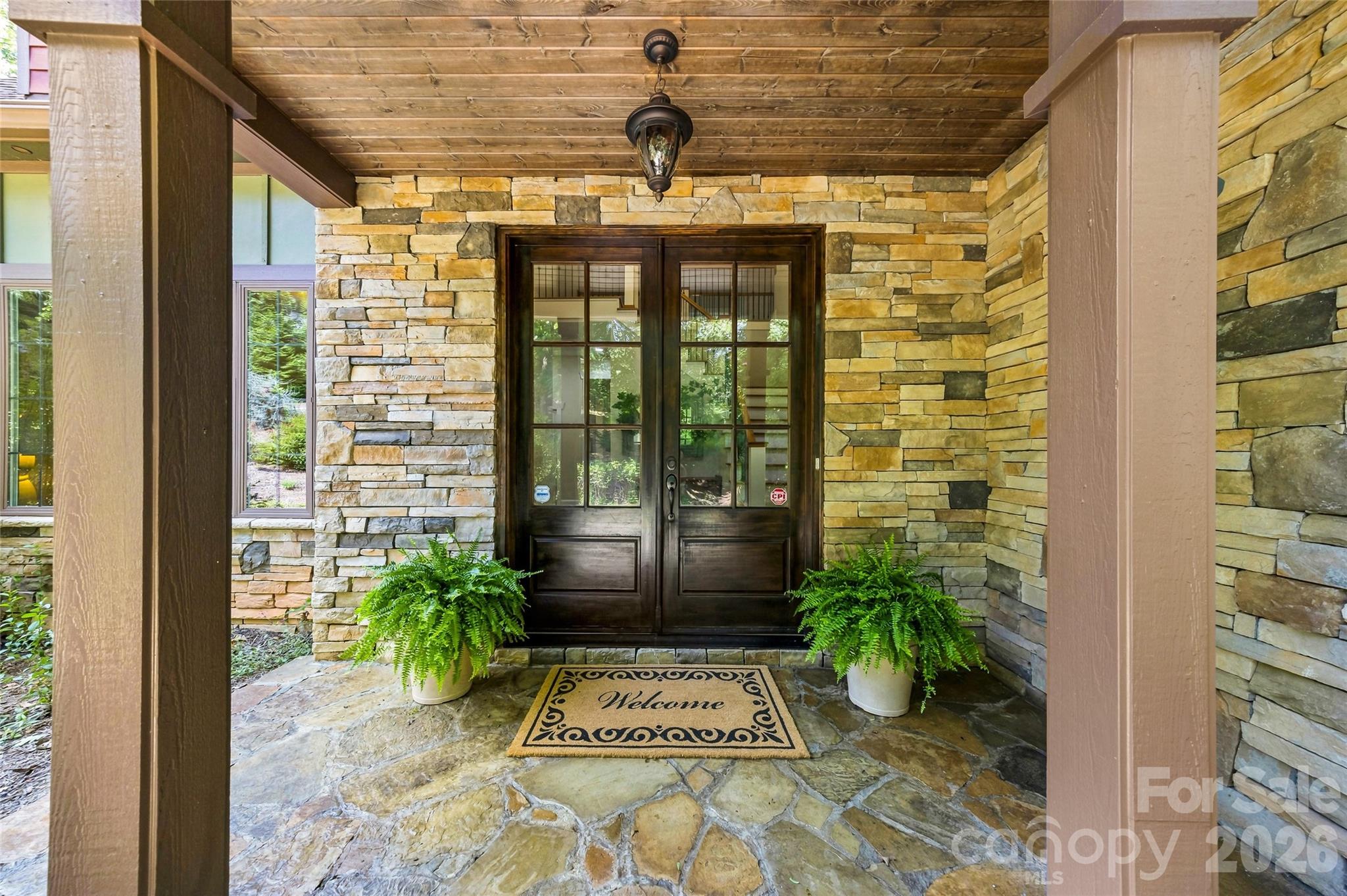 90 Ashley Woods Drive Property Photo 2