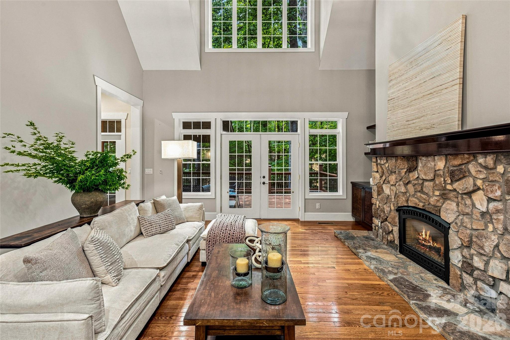90 Ashley Woods Drive Property Photo 15