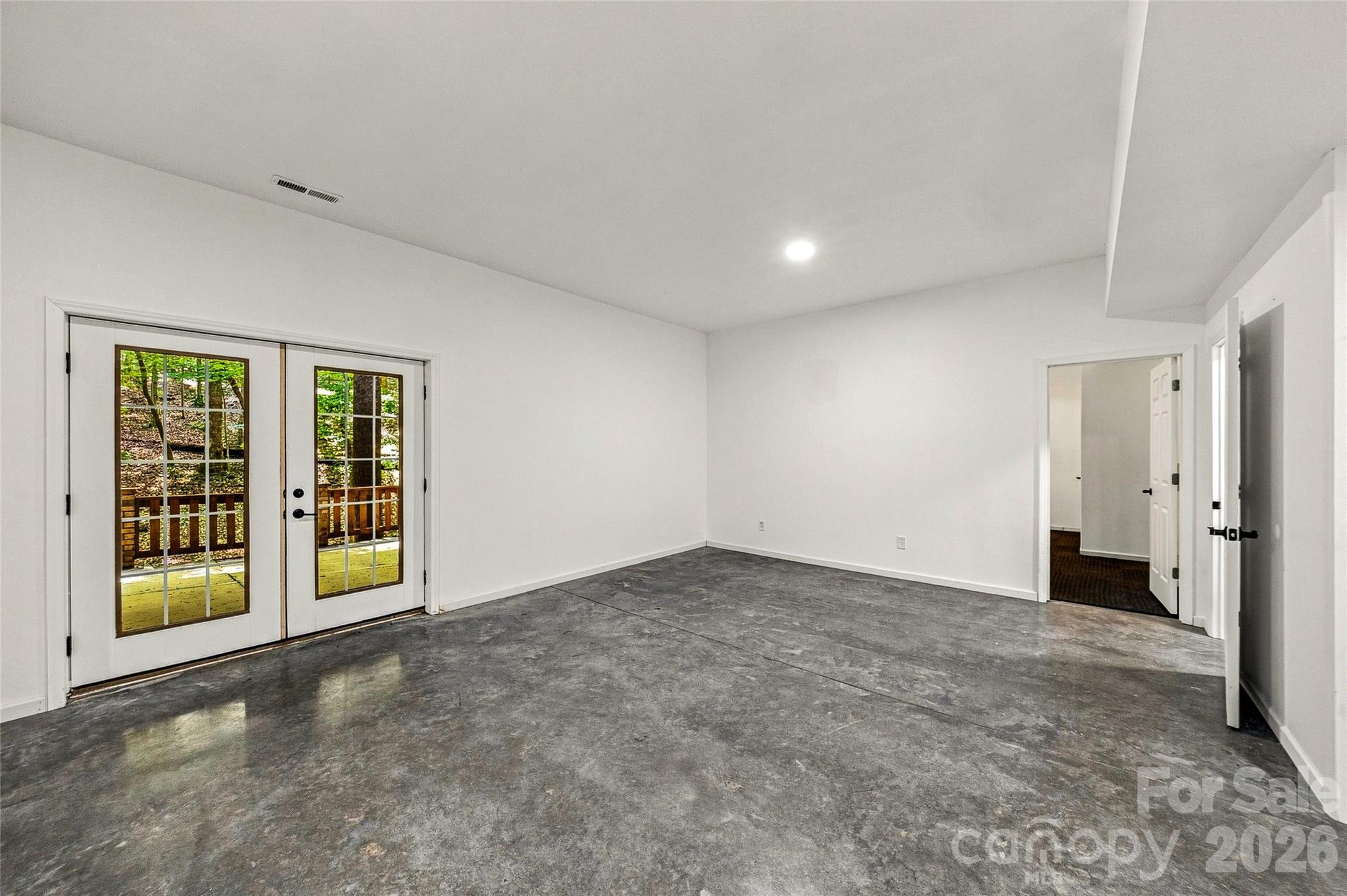 90 Ashley Woods Drive Property Photo 31