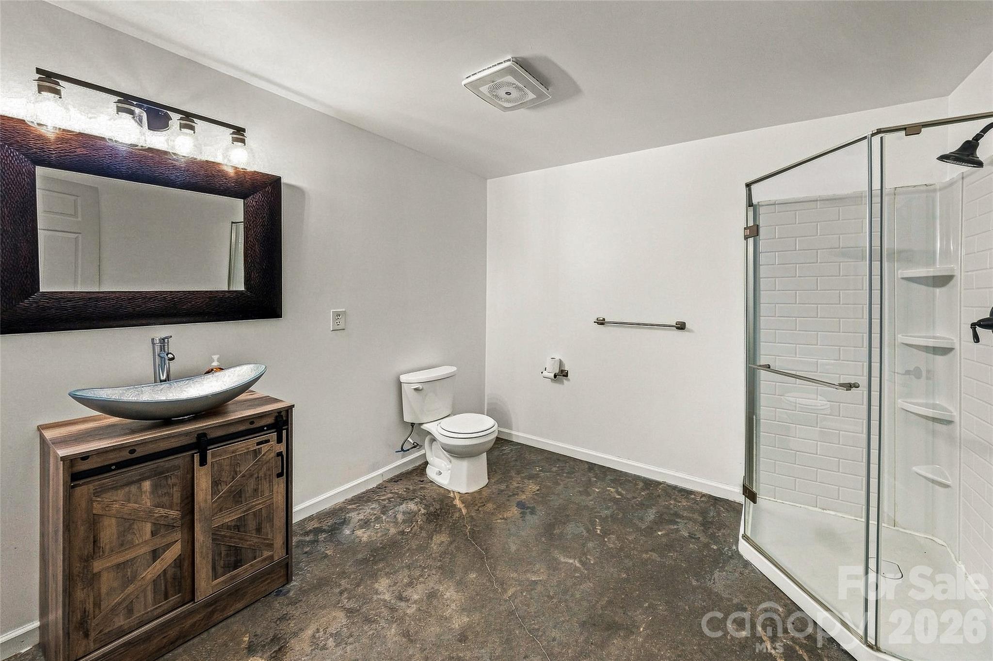 90 Ashley Woods Drive Property Photo 33