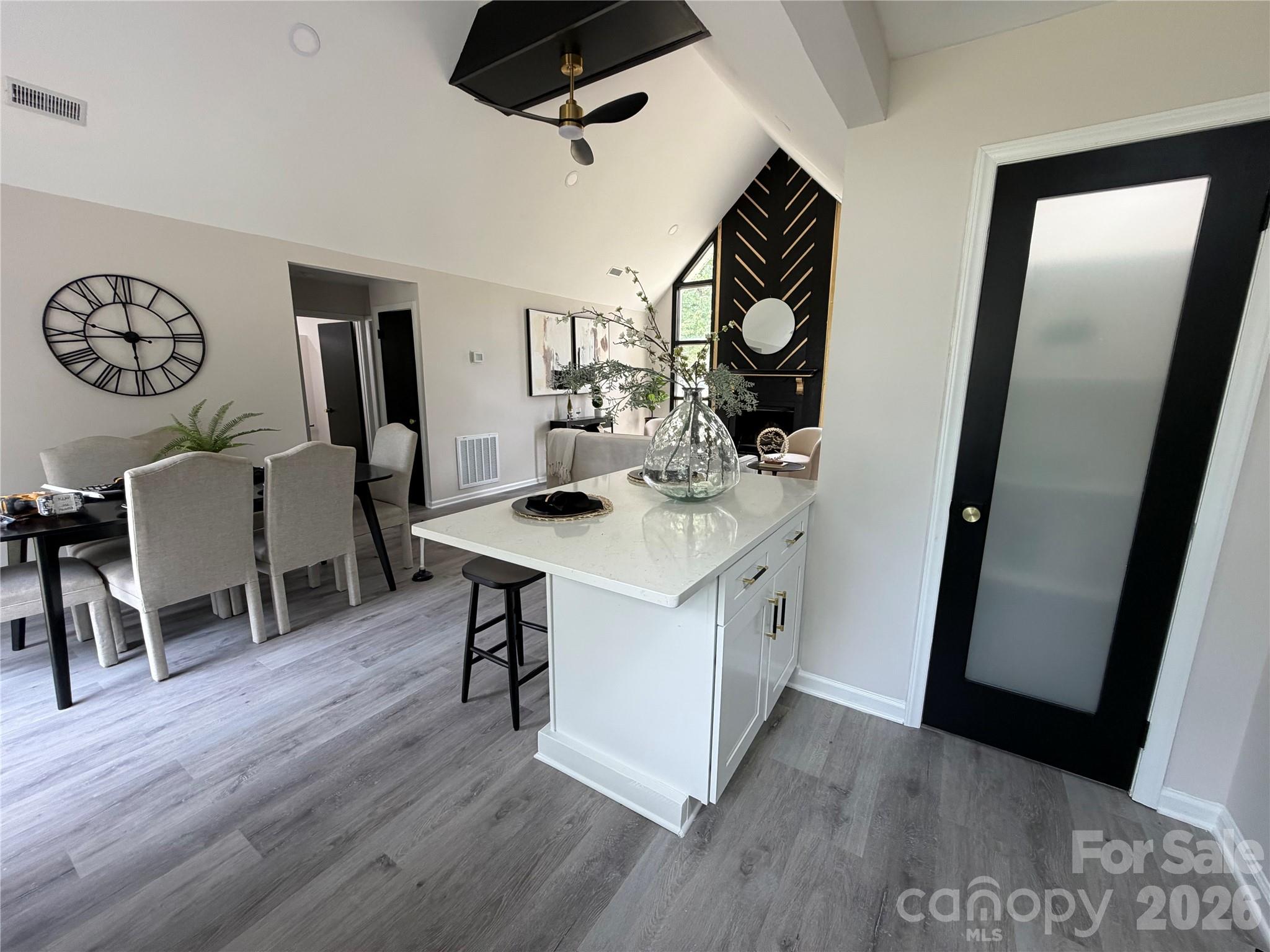 2530 Dion Avenue Property Photo 14