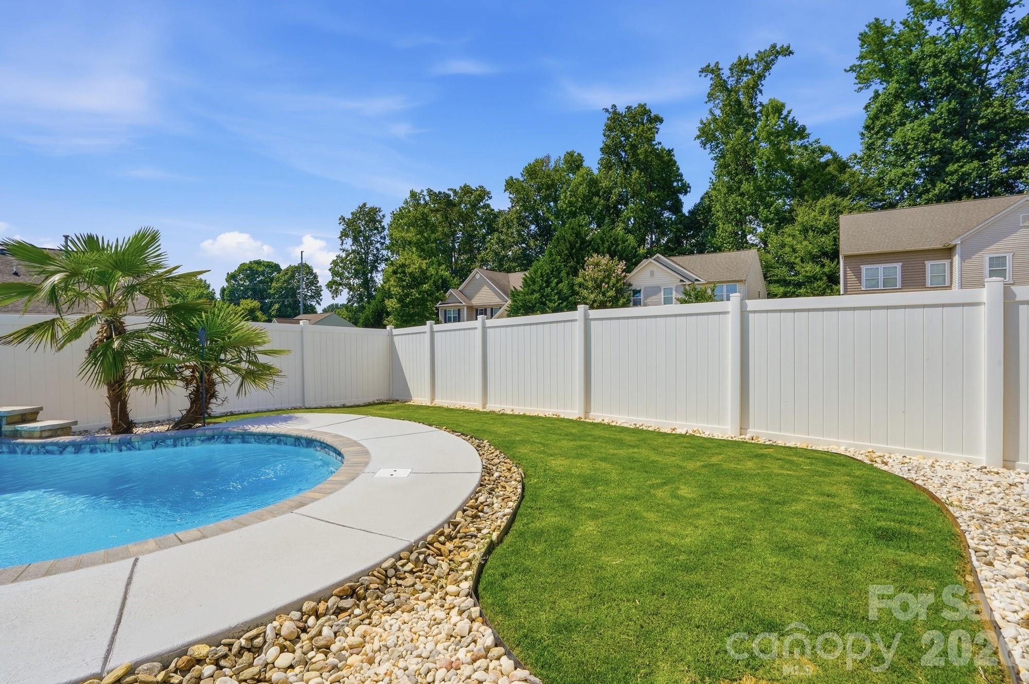 125 Louden Drive Property Photo 4