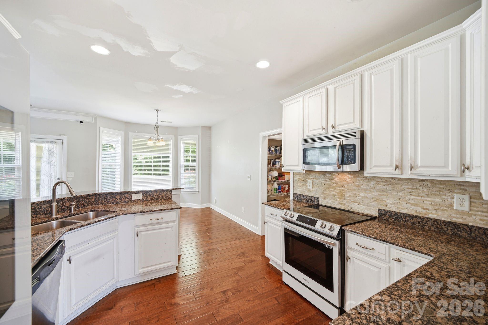 8505 Delamere Lane Property Photo 9