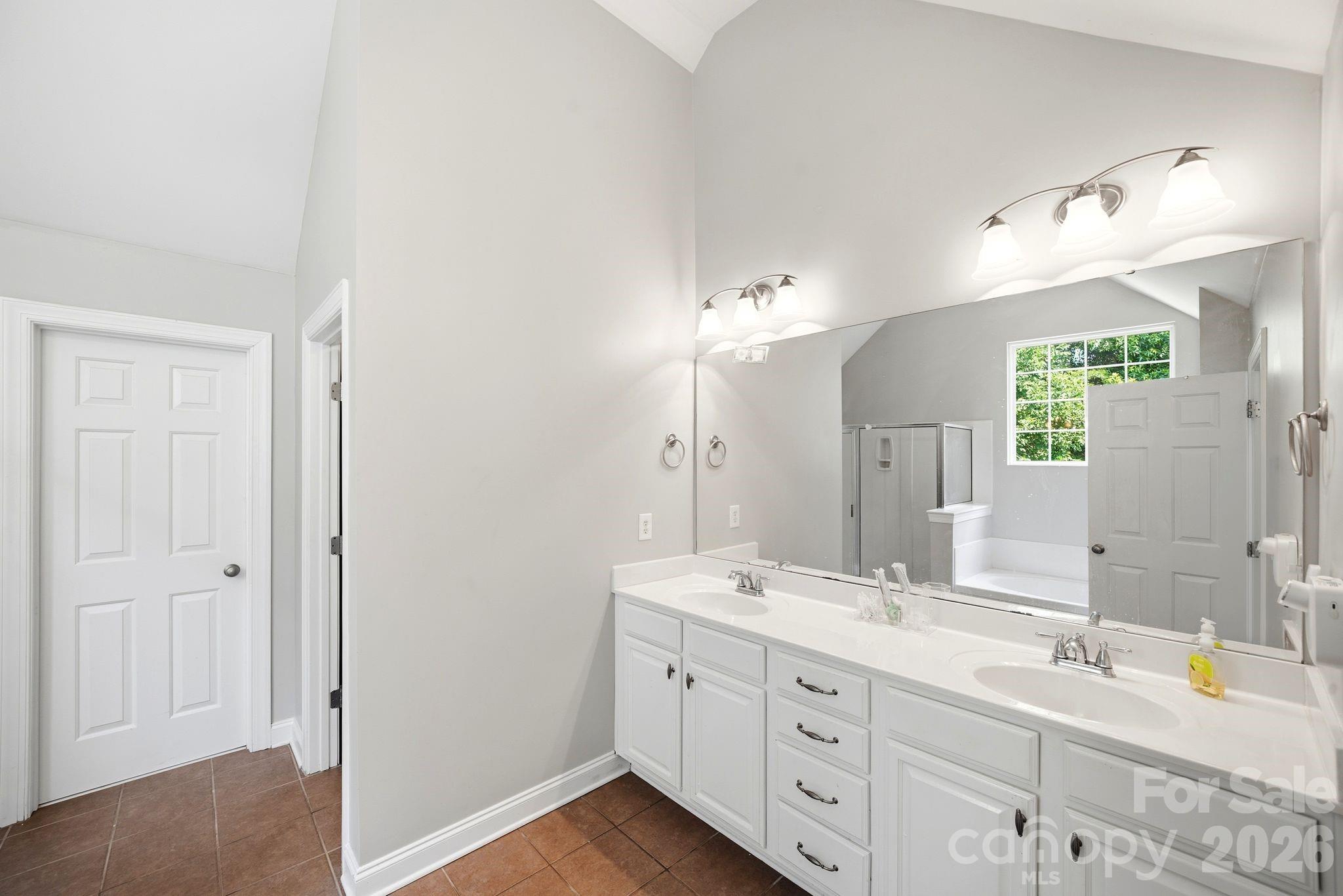 8505 Delamere Lane Property Photo 23