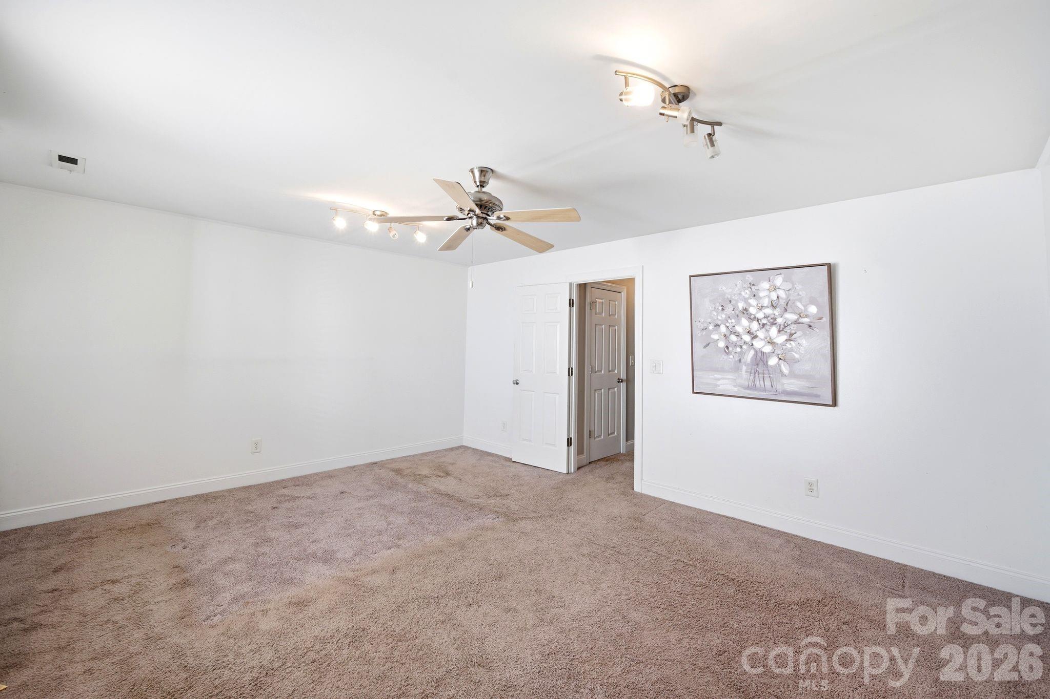 8505 Delamere Lane Property Photo 31