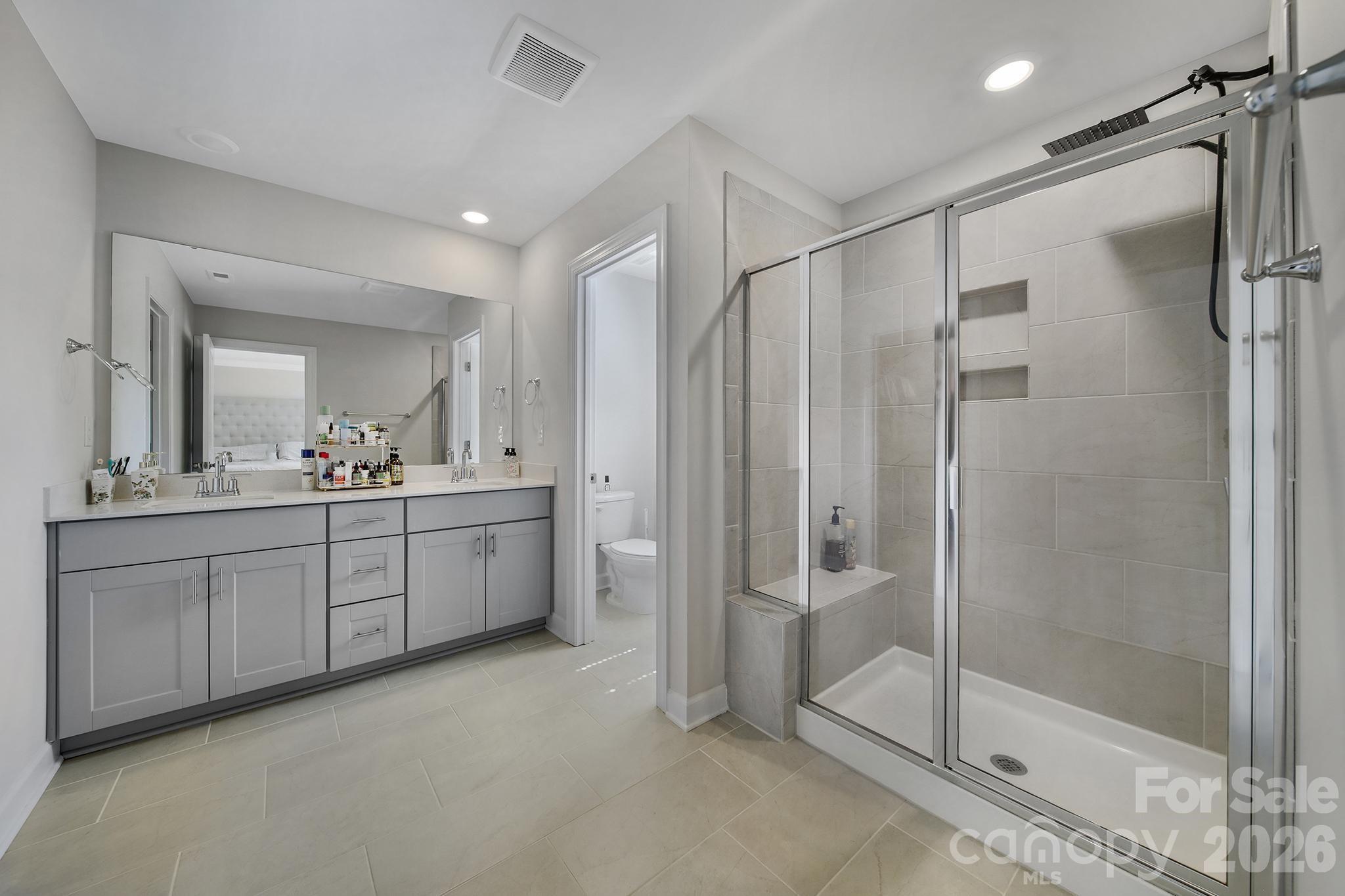 660 Citriadora Street Property Photo 19