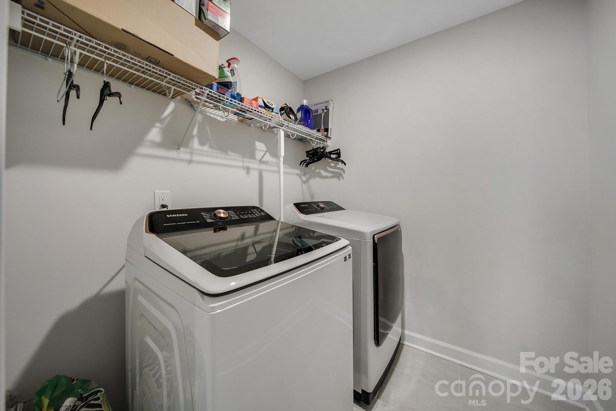 660 Citriadora Street Property Photo 20