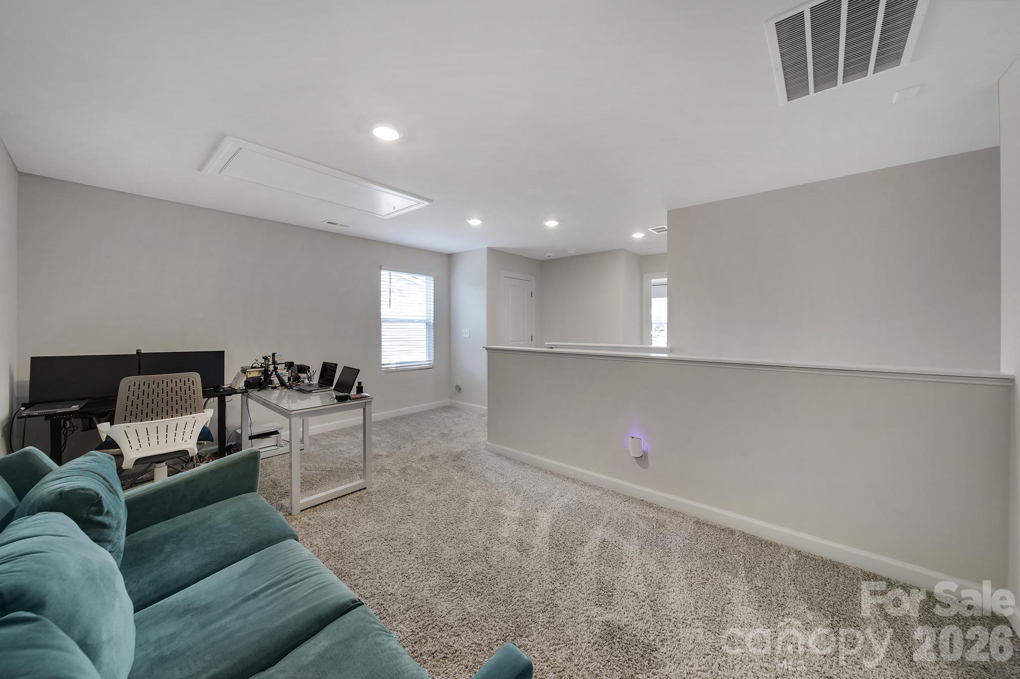 660 Citriadora Street Property Photo 21