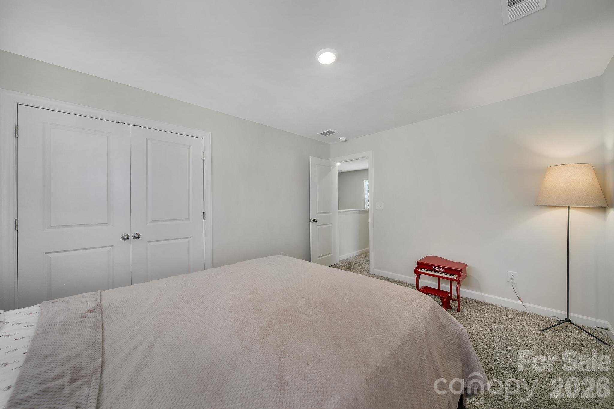 660 Citriadora Street Property Photo 27