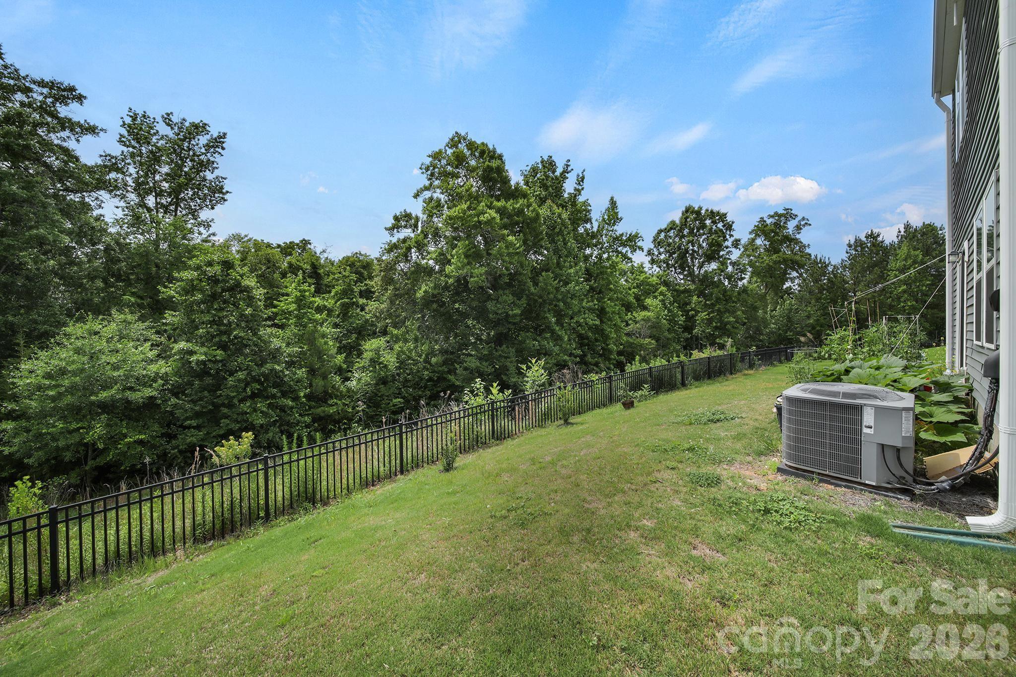 660 Citriadora Street Property Photo 29