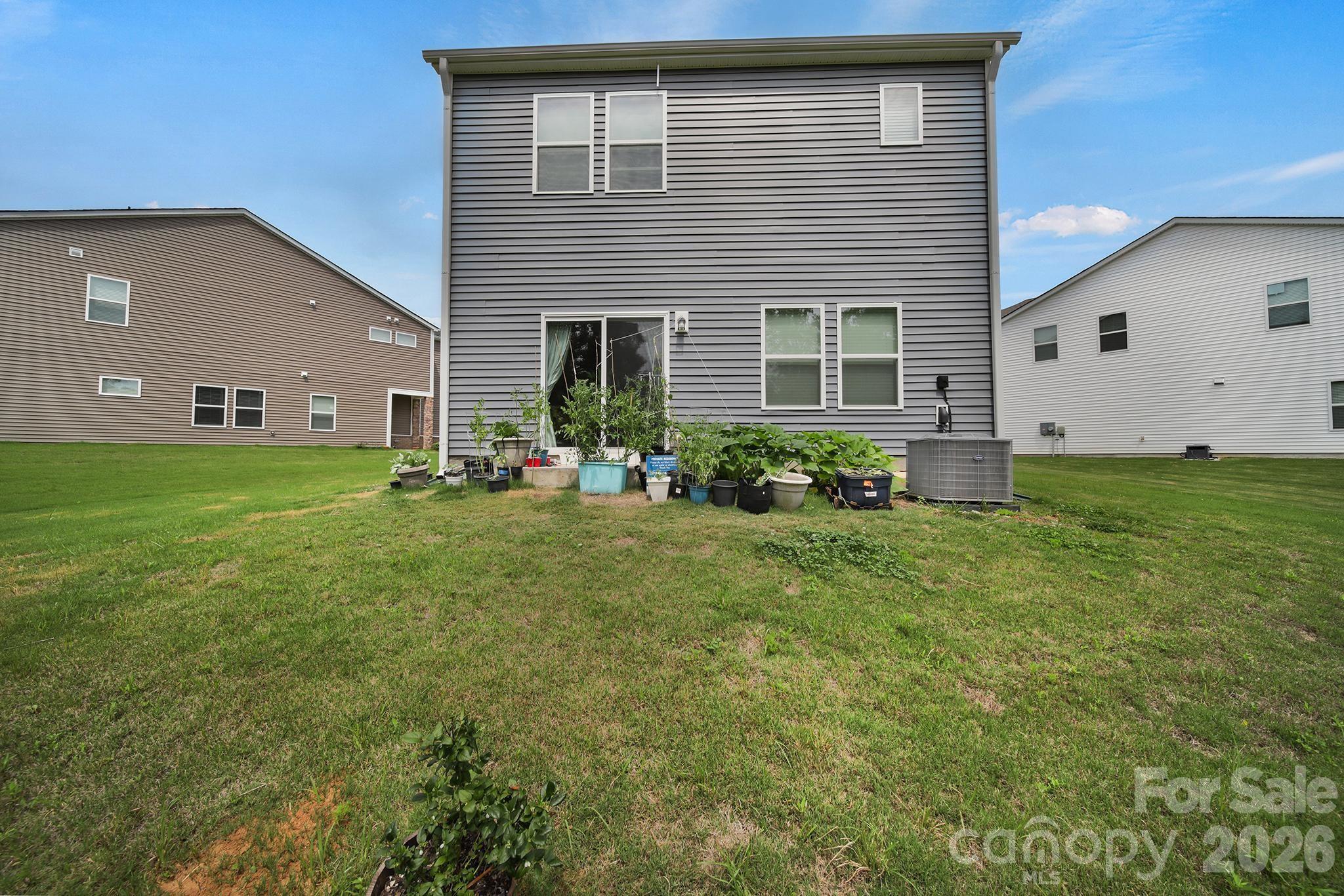 660 Citriadora Street Property Photo 35