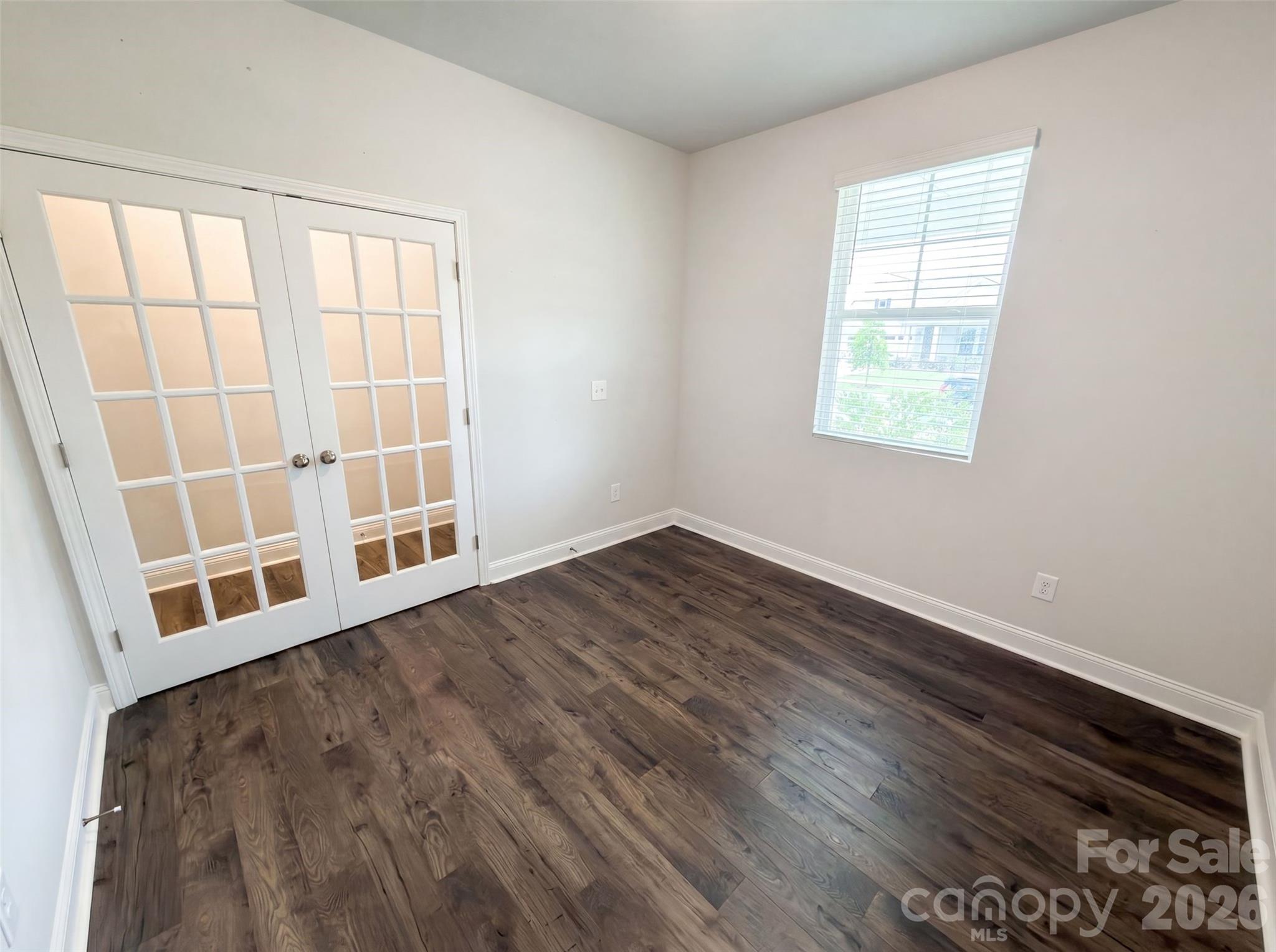 1217 Black Walnut Street Property Photo 7