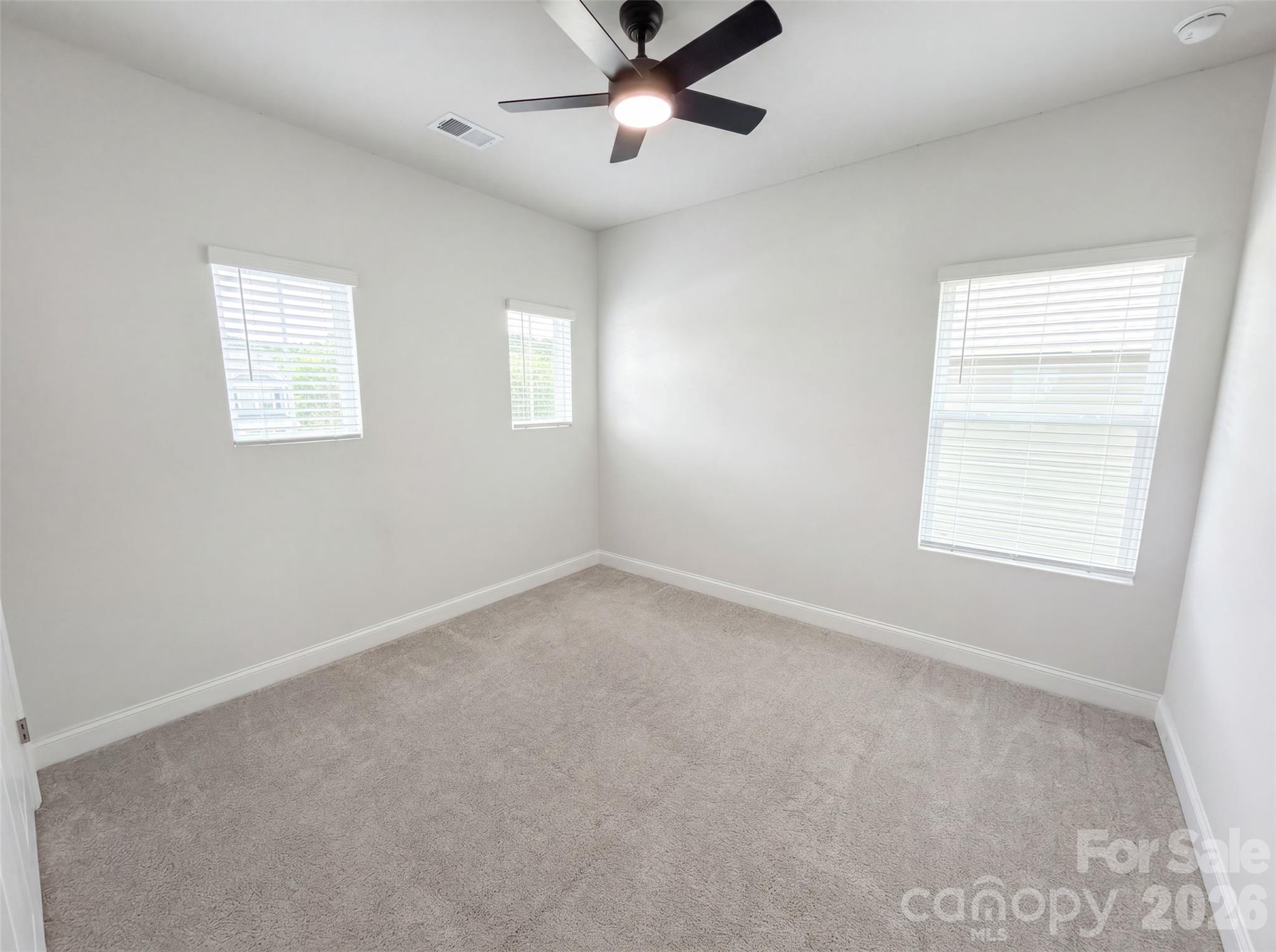 1217 Black Walnut Street Property Photo 10