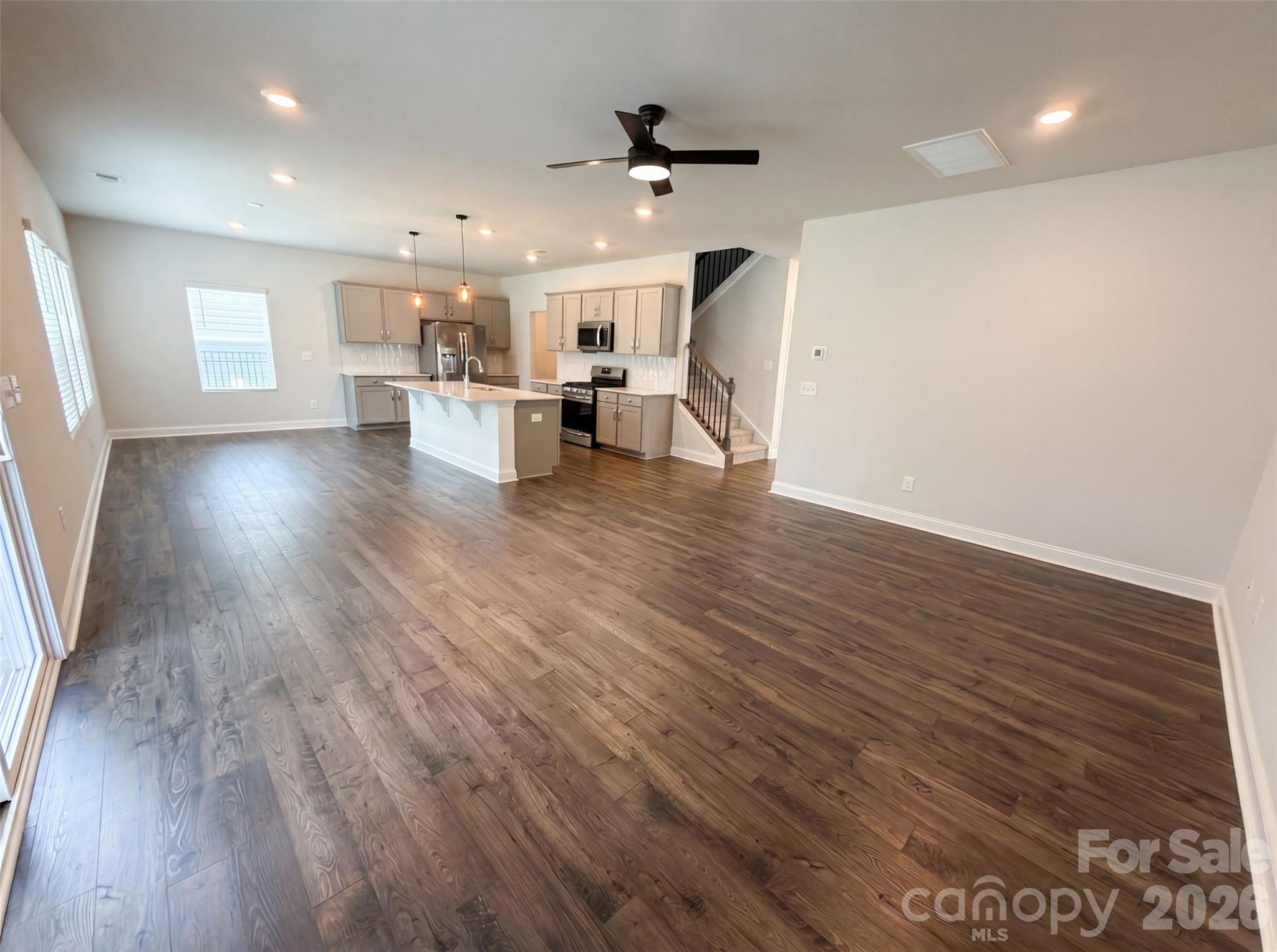 1217 Black Walnut Street Property Photo 16