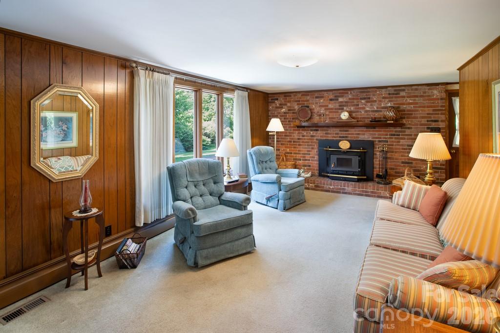293 Dillardtown Road Property Photo 4