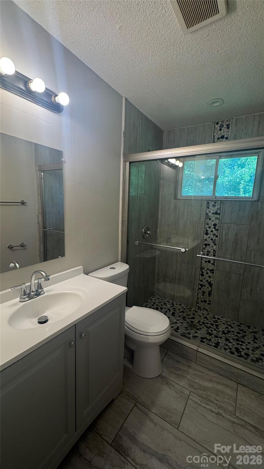 2701 Abelwood Road Property Photo 7