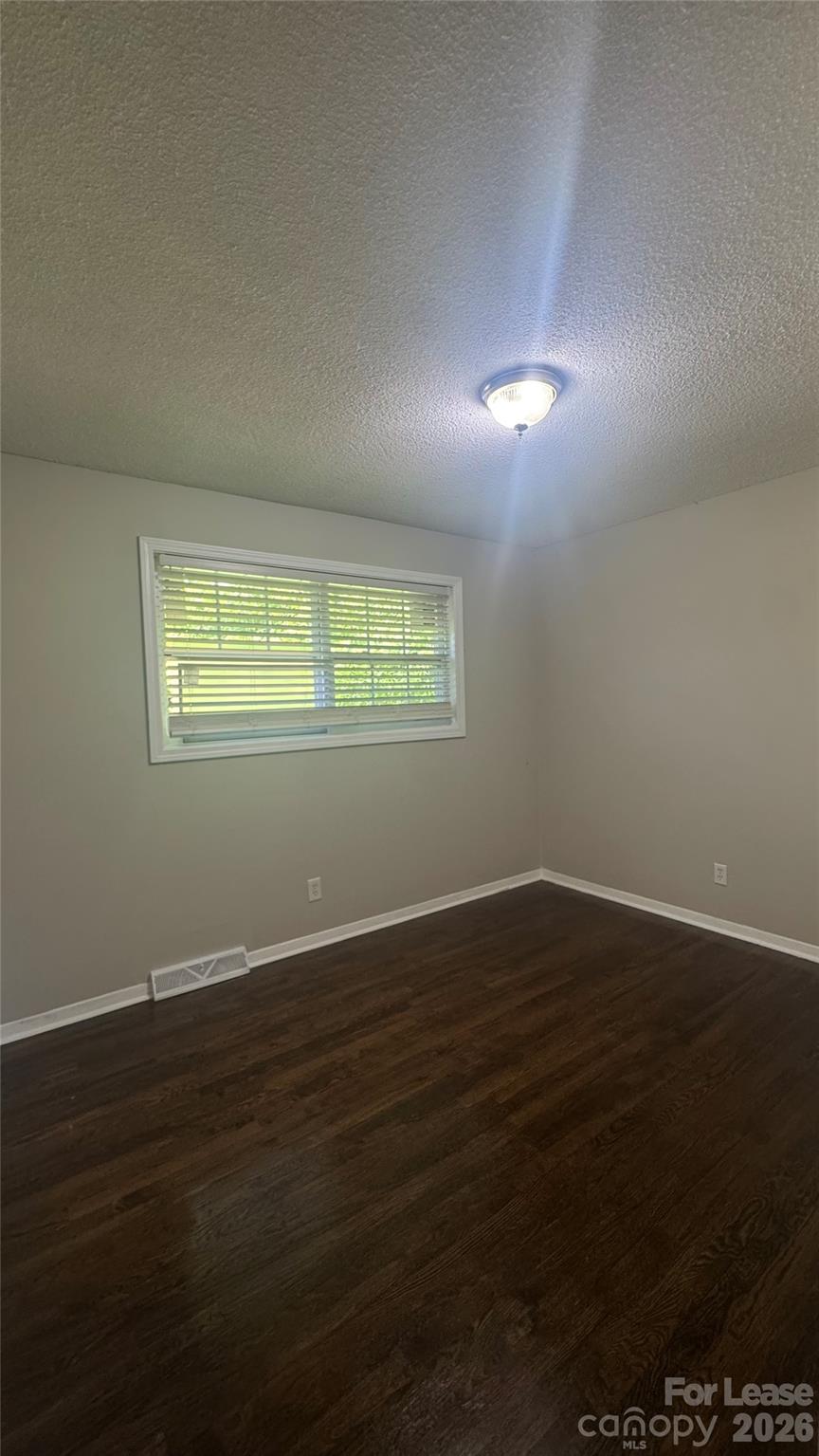 2701 Abelwood Road Property Photo 9