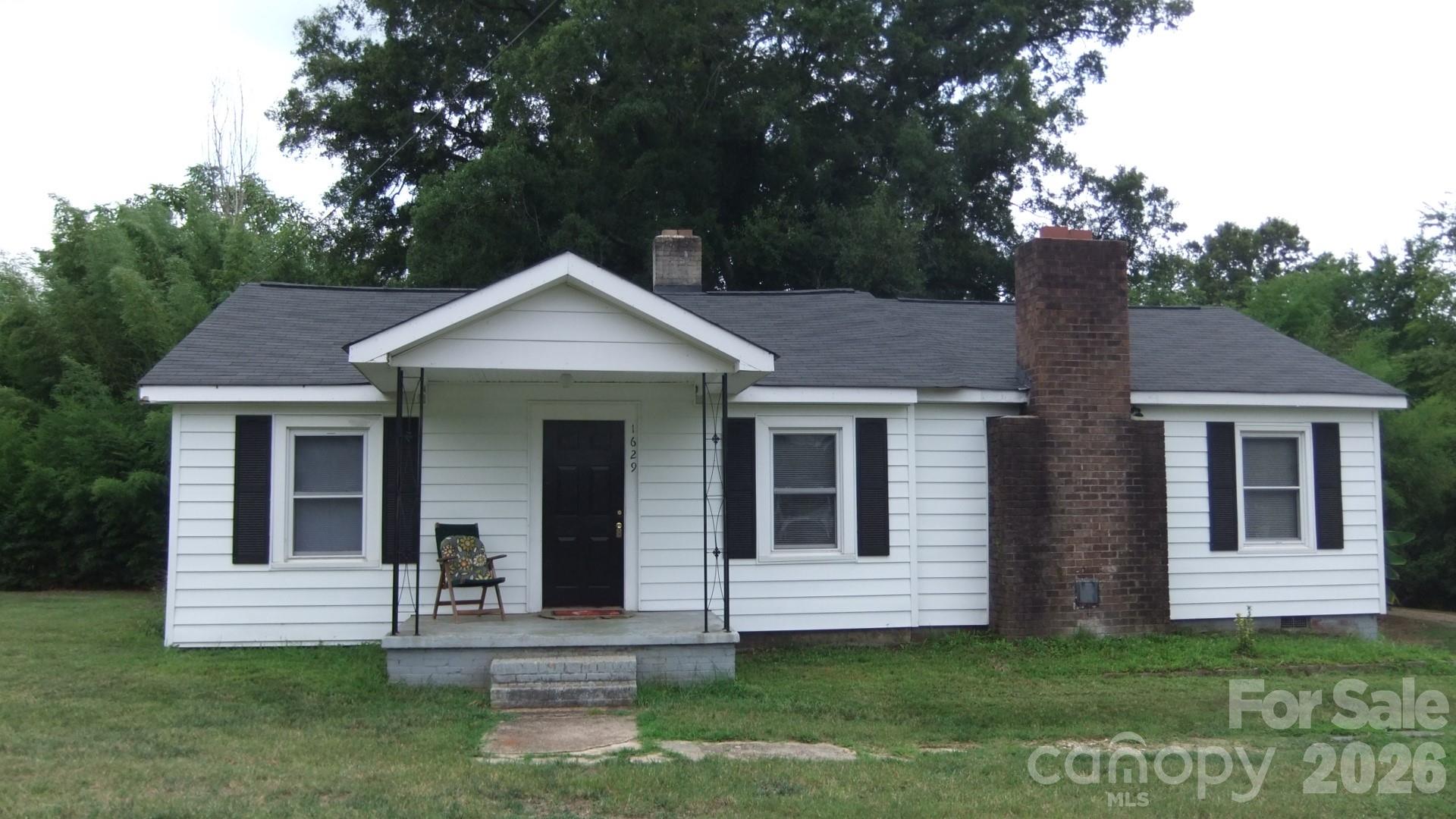 1629 And 1631 Harris Road Property Photo 1