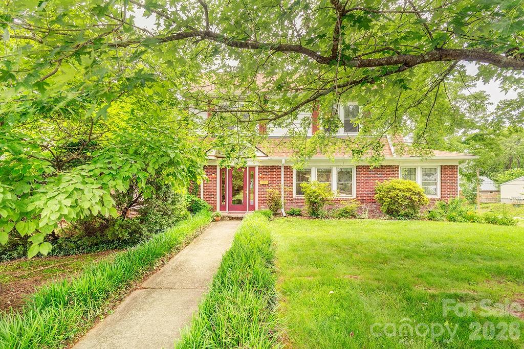 133 Westwood Place Property Photo 2