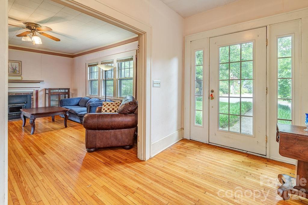 133 Westwood Place Property Photo 3