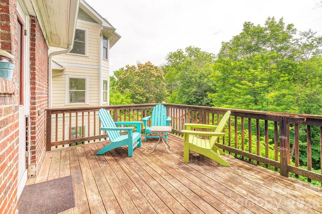 133 Westwood Place Property Photo 24