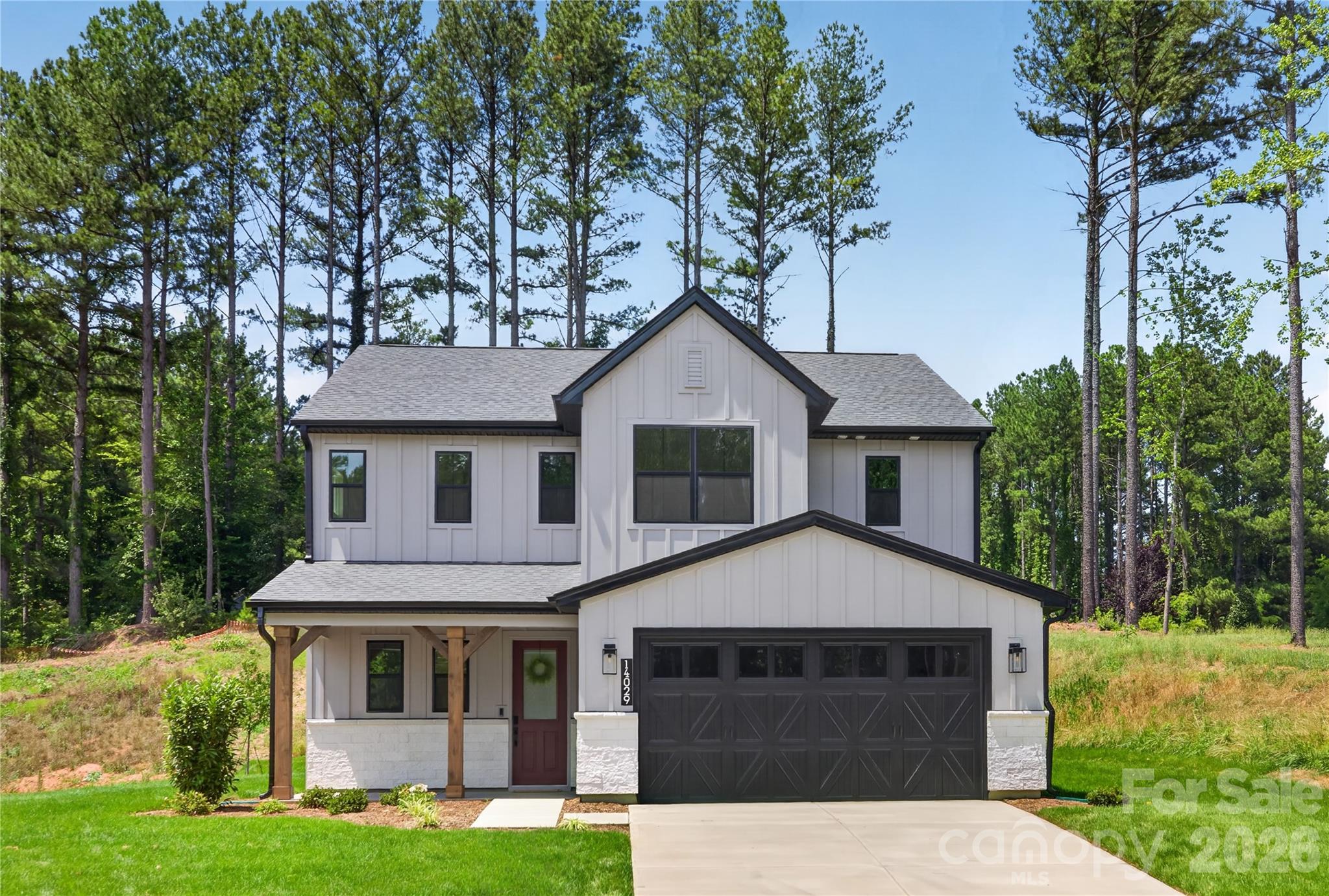 14029 Roosevelt Grove Drive Property Photo 1