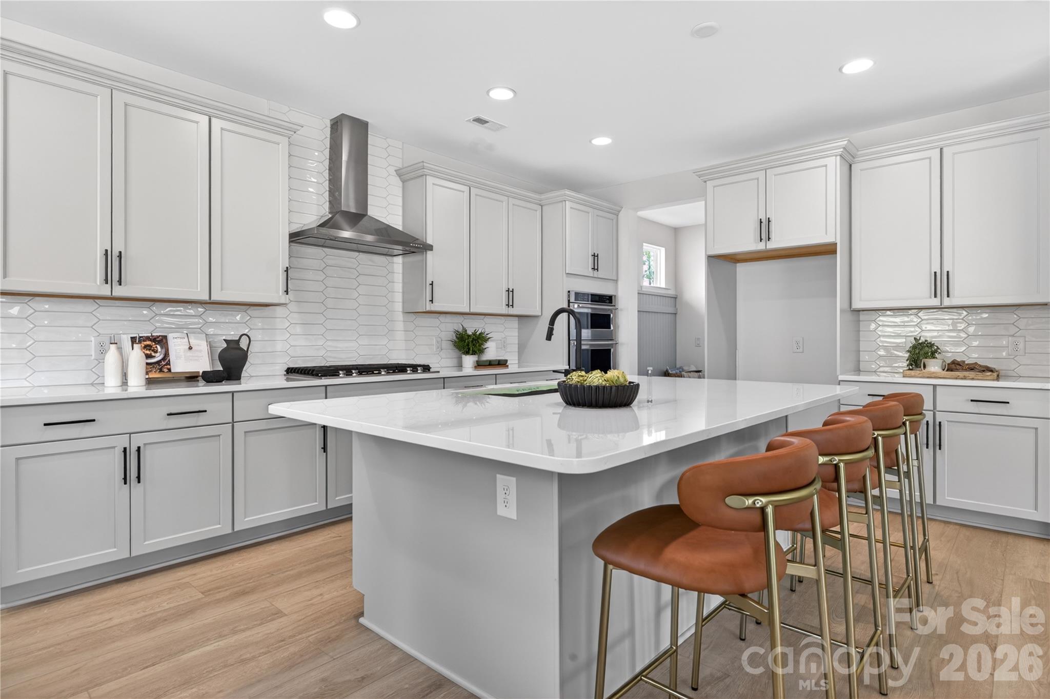 14029 Roosevelt Grove Drive Property Photo 3