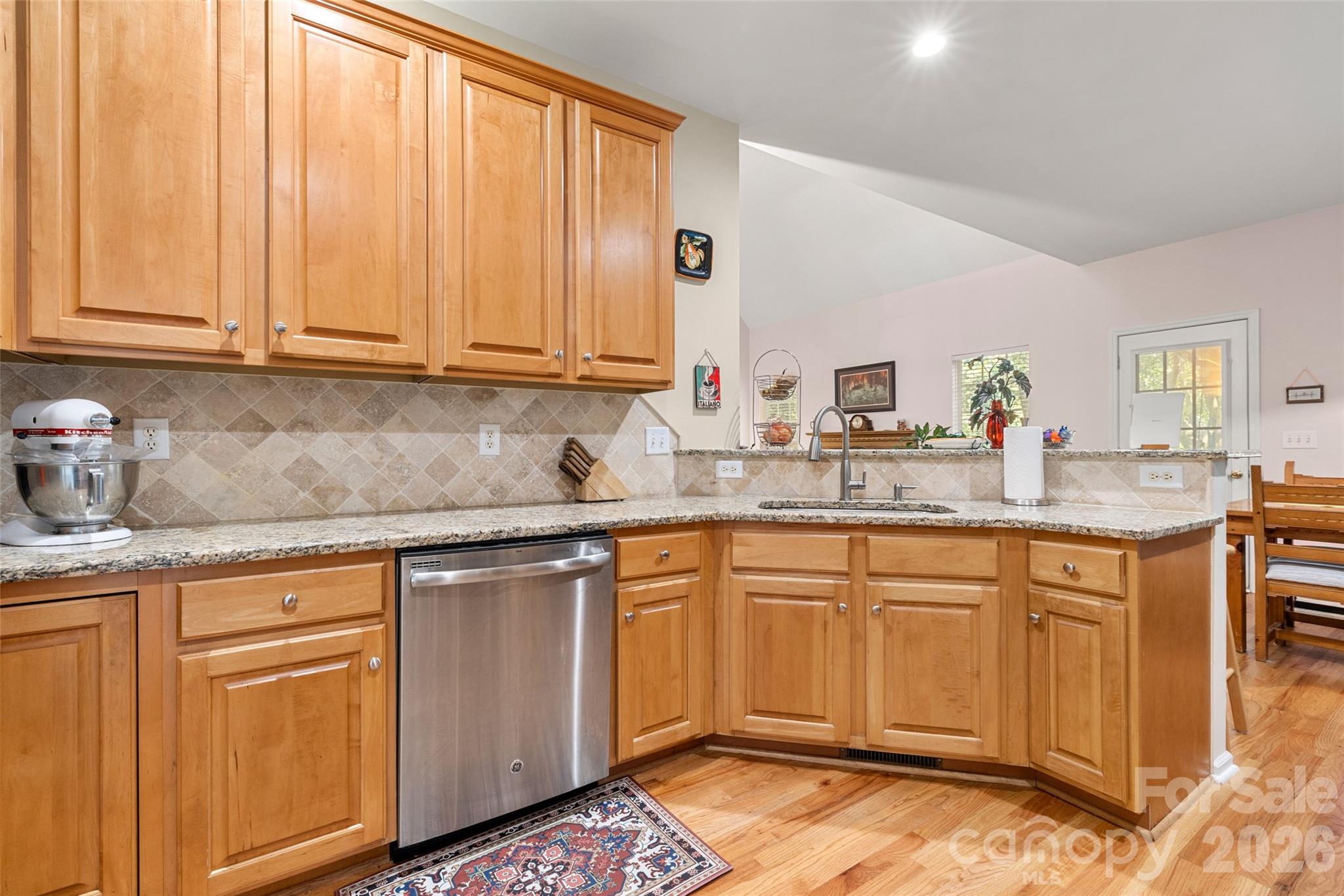 1116 Blueberry Lane Property Photo 5