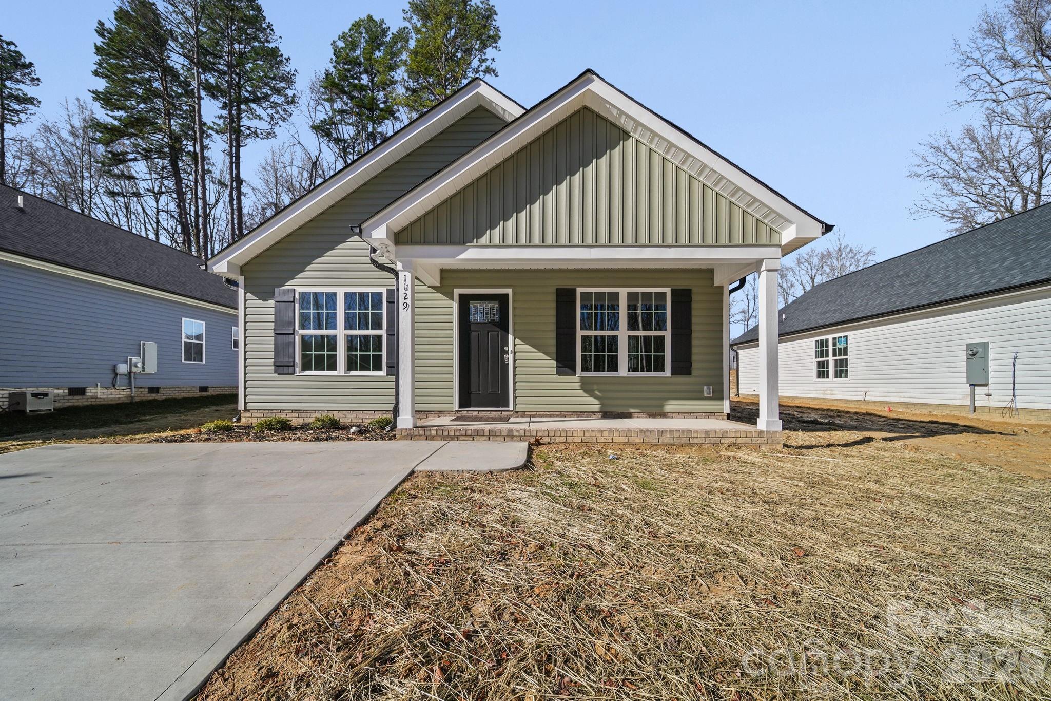 1129 Kenly Street Property Photo 1